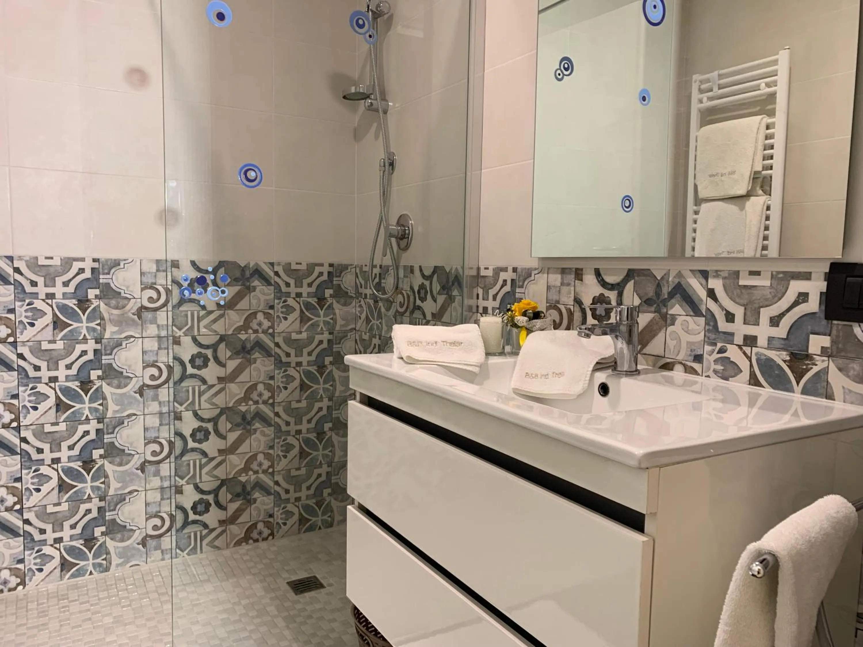 Bathroom in Bed & Breakfast Indi Thelar