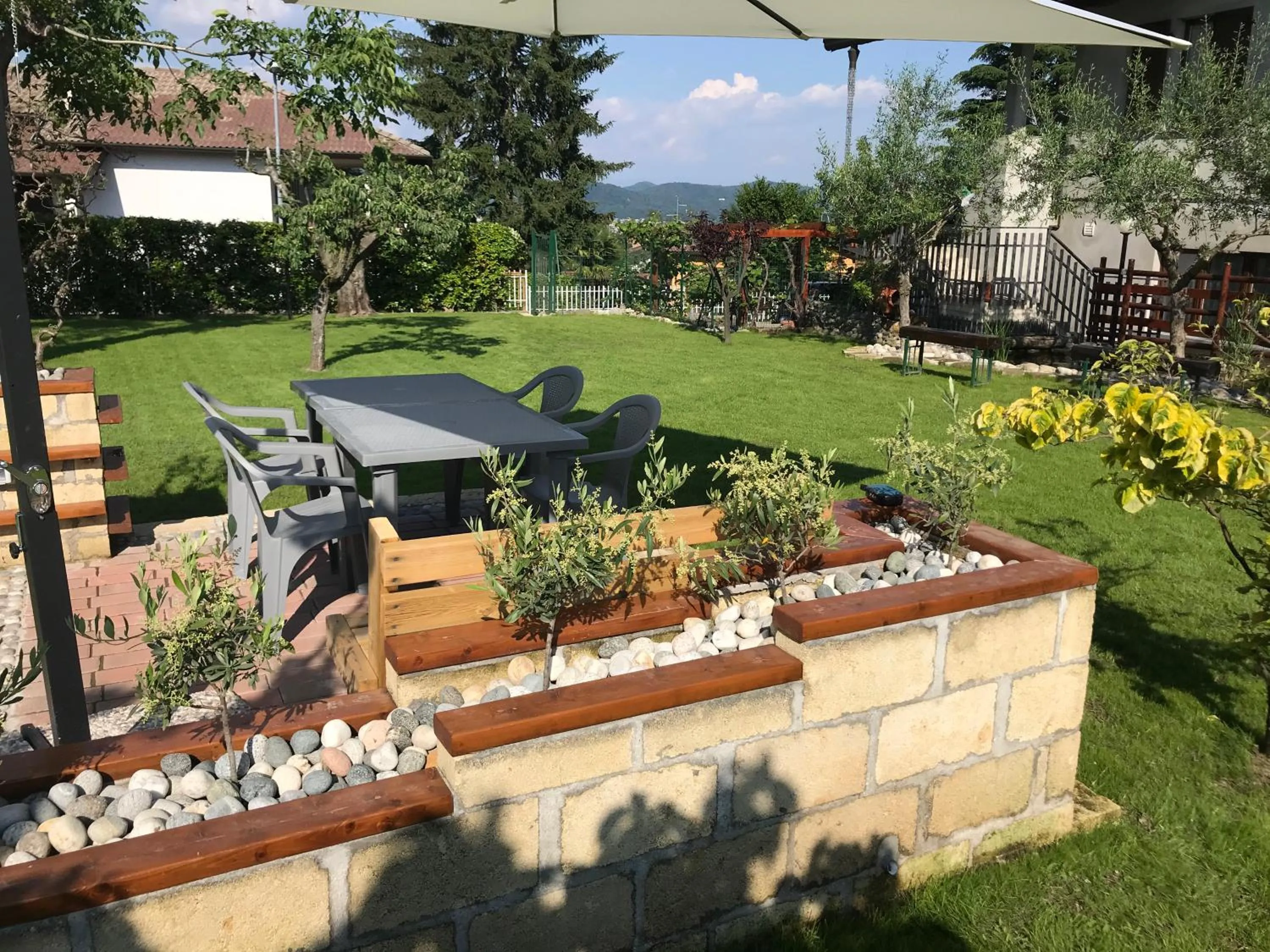 Garden in Bed & Breakfast Indi Thelar