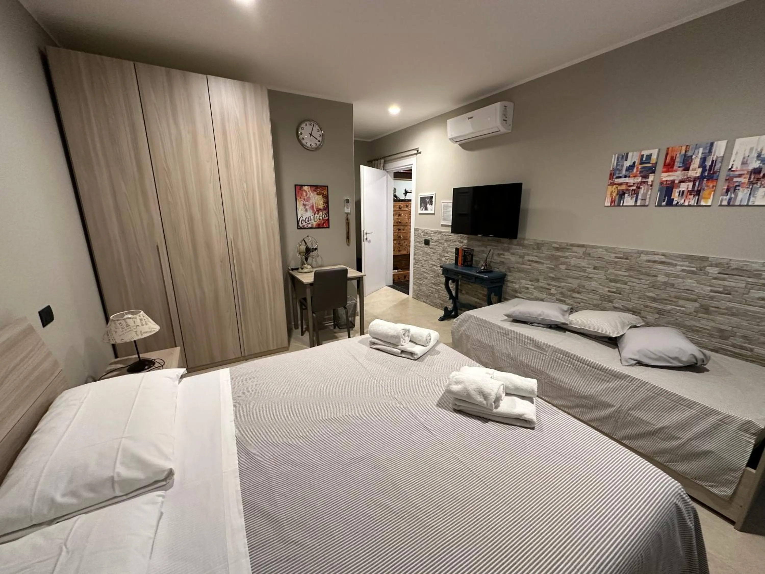 Bed in Bed & Breakfast Indi Thelar