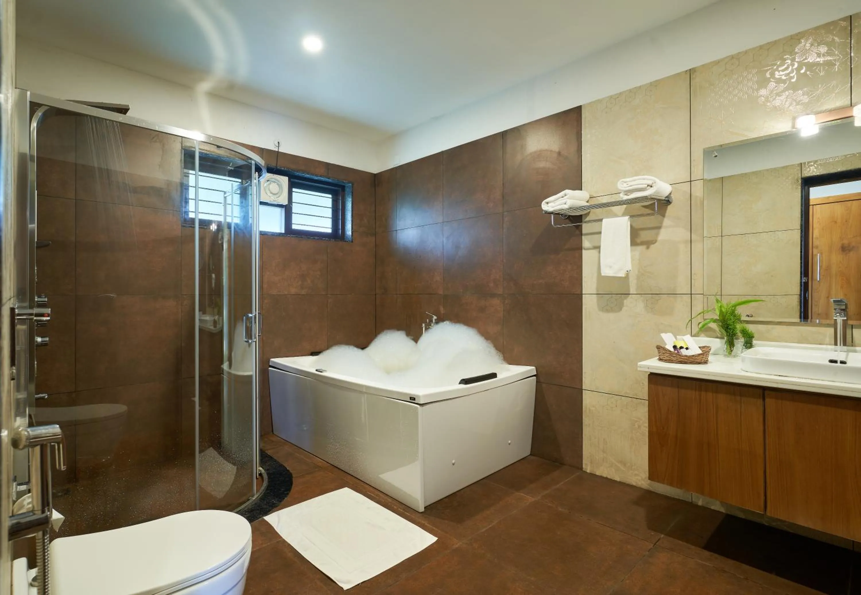 Shower in Haze and Kites Resort Munnar