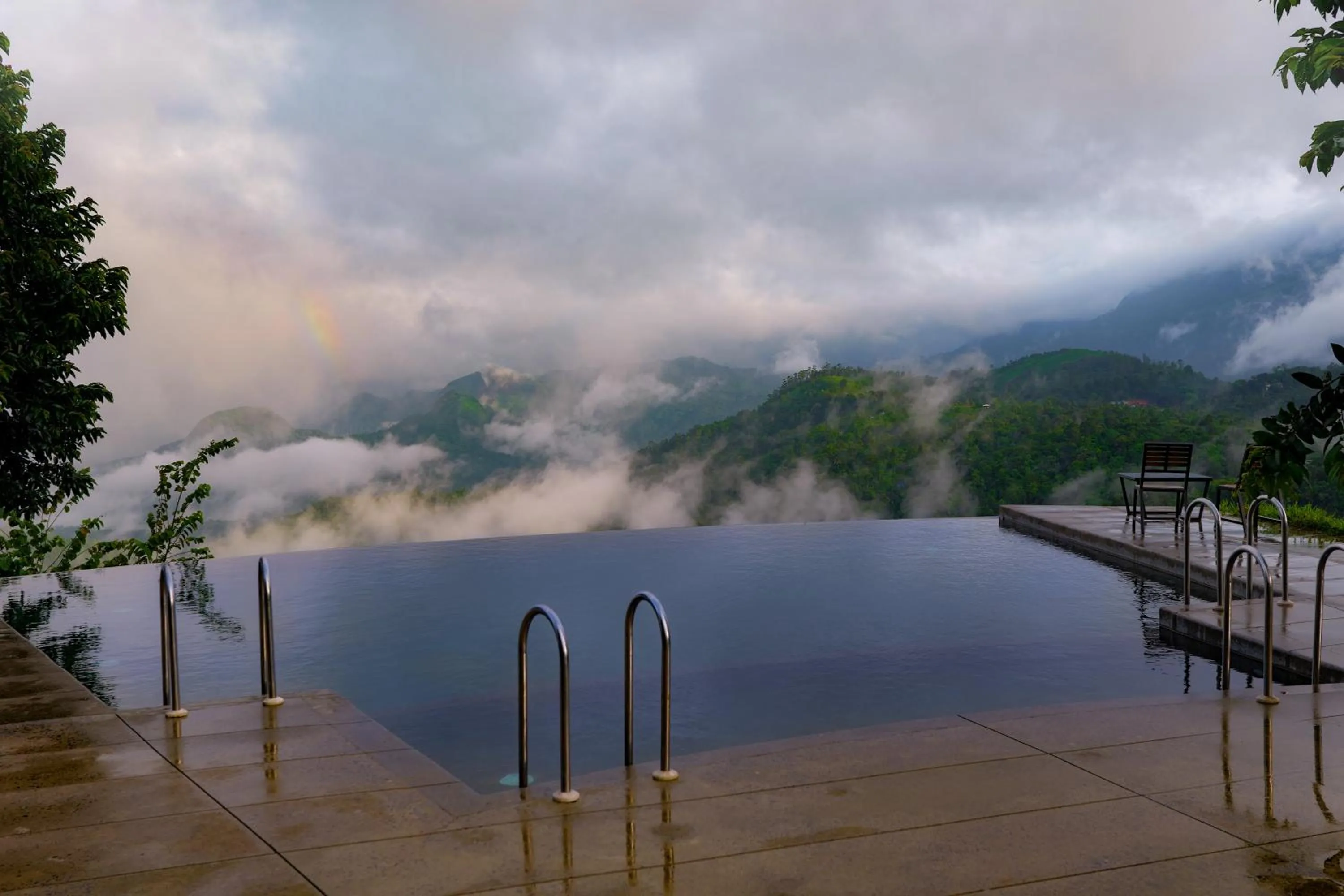 Swimming pool in Haze and Kites Resort Munnar
