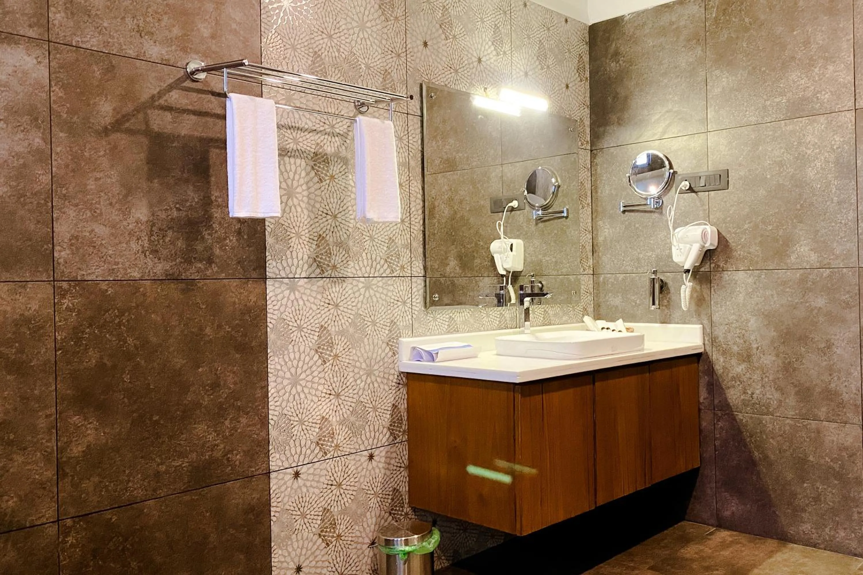 Bathroom in Haze and Kites Resort Munnar