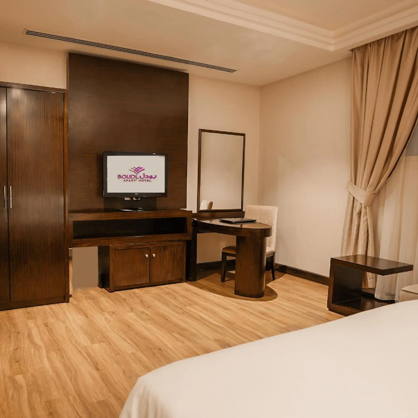 Photo of the whole room, Bed in Boudl Al Majmaa