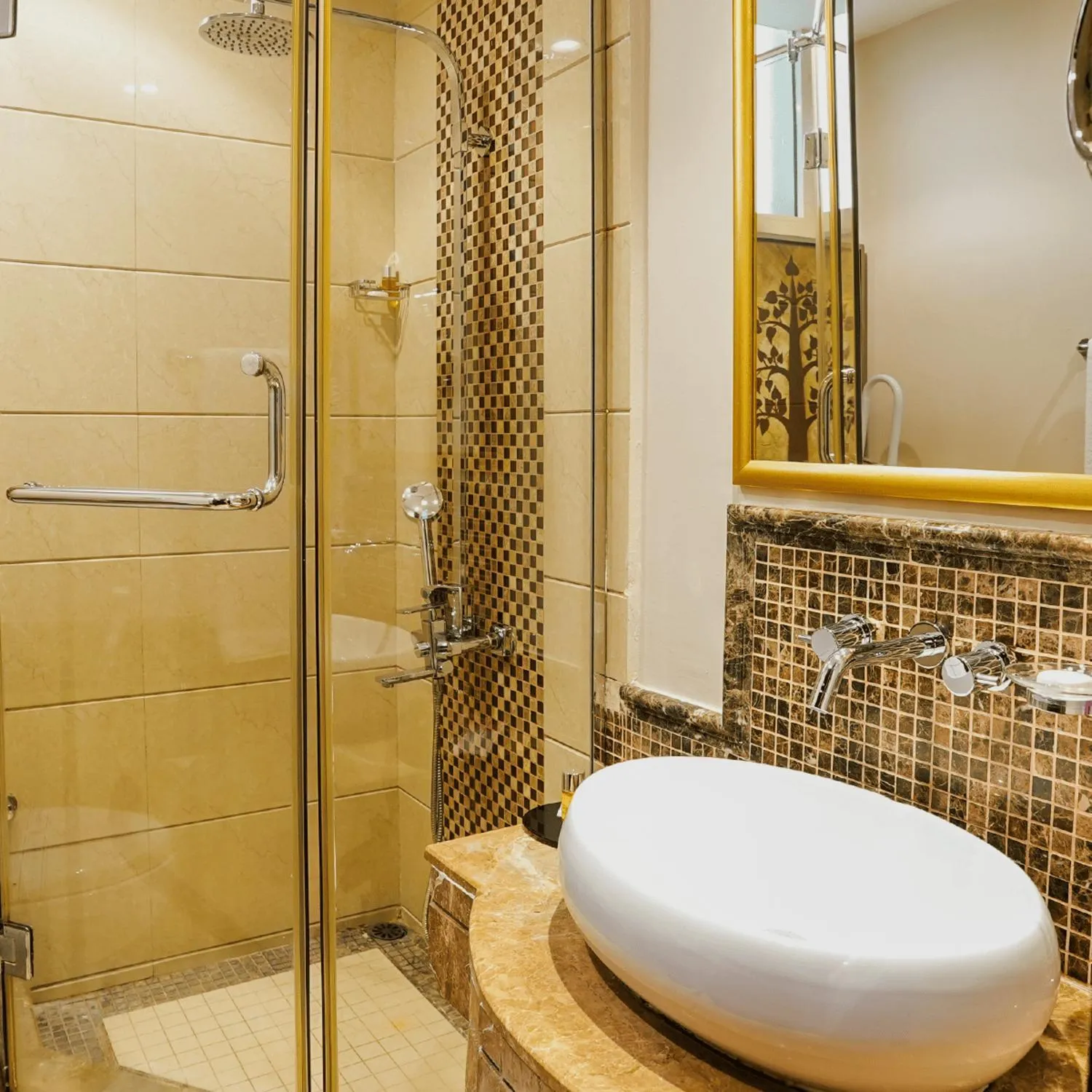 Toilet in Boudl Al Majmaa