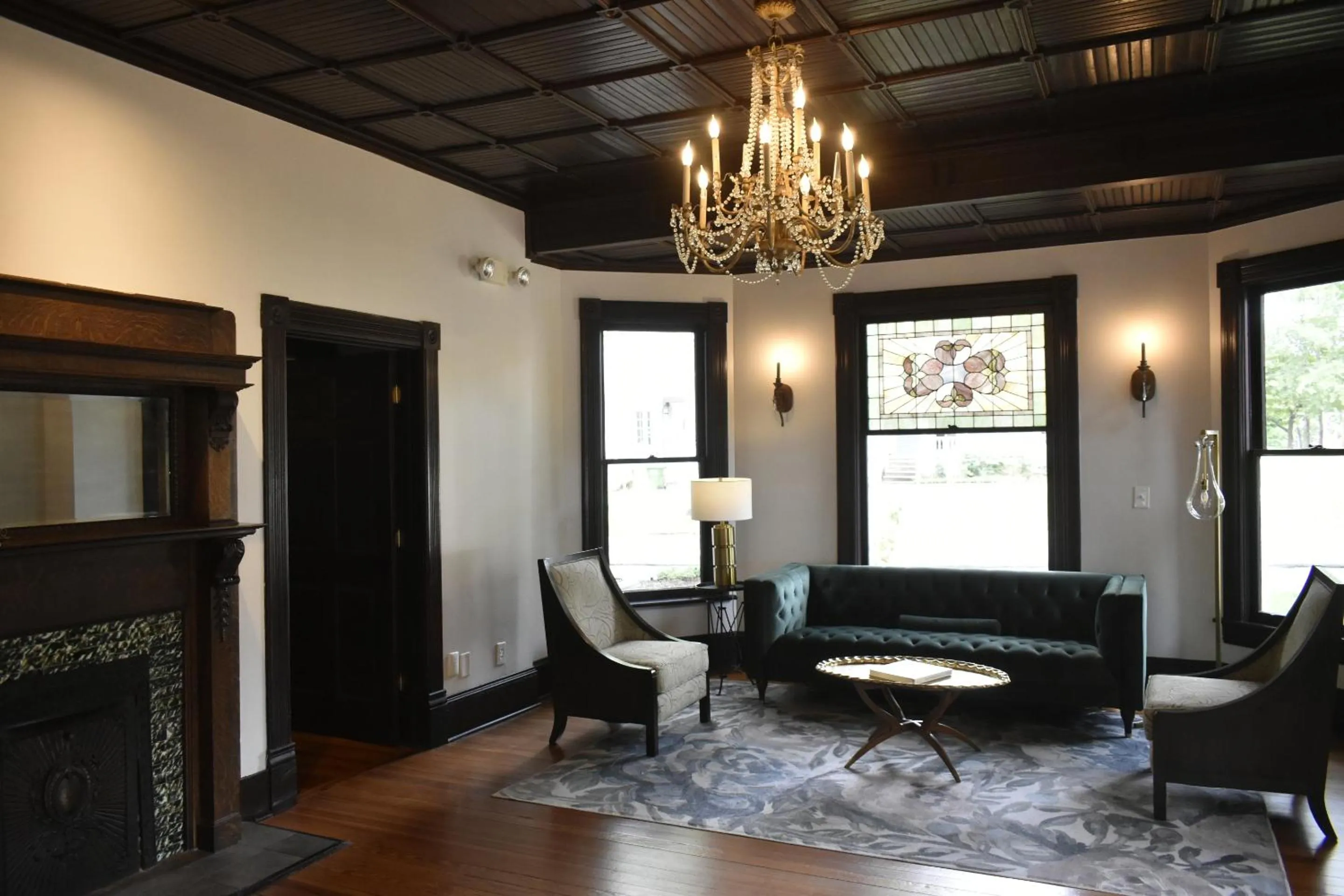 Living room in Sparrow Grove Manor