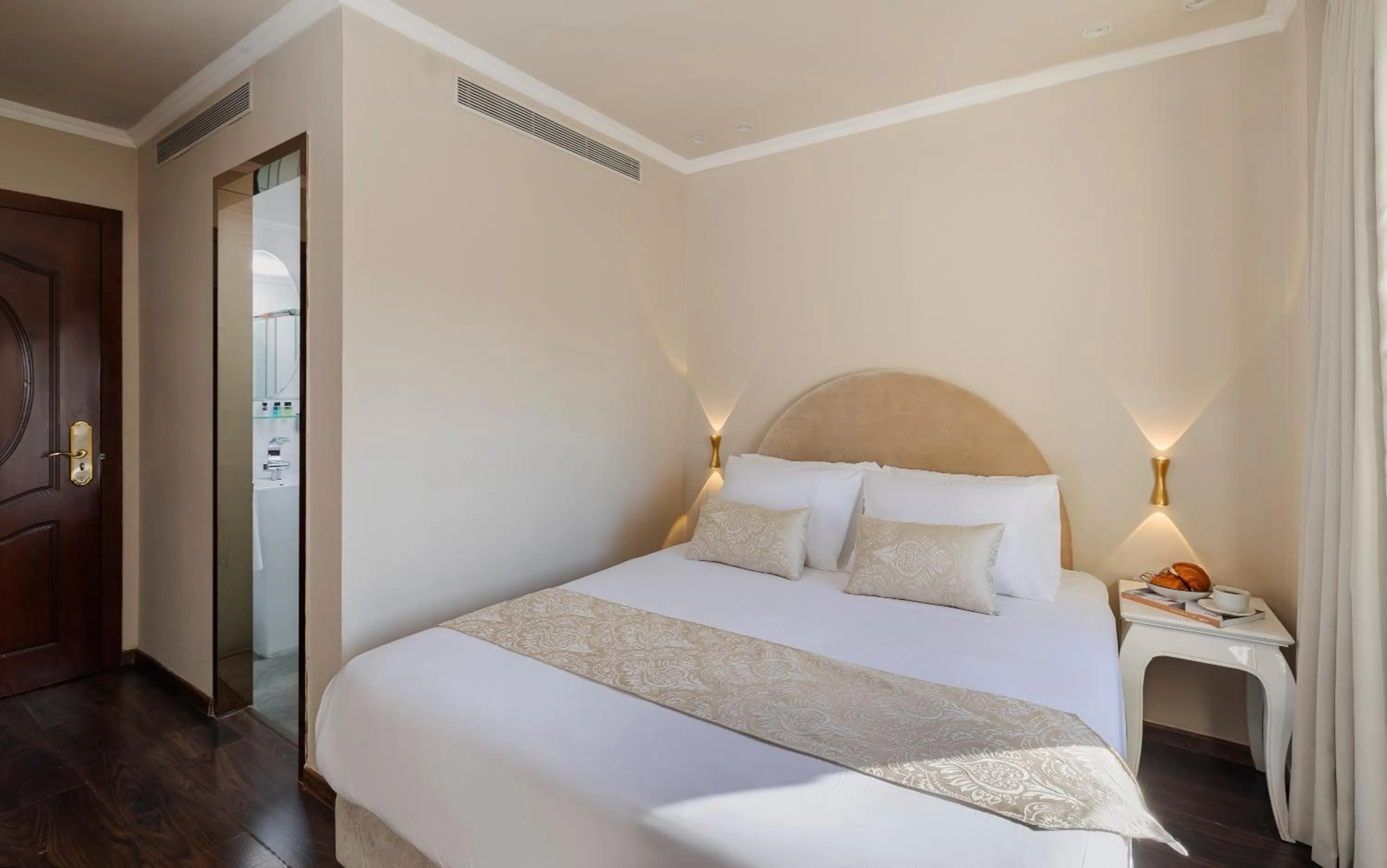 Bed in Agripas Boutique Hotel