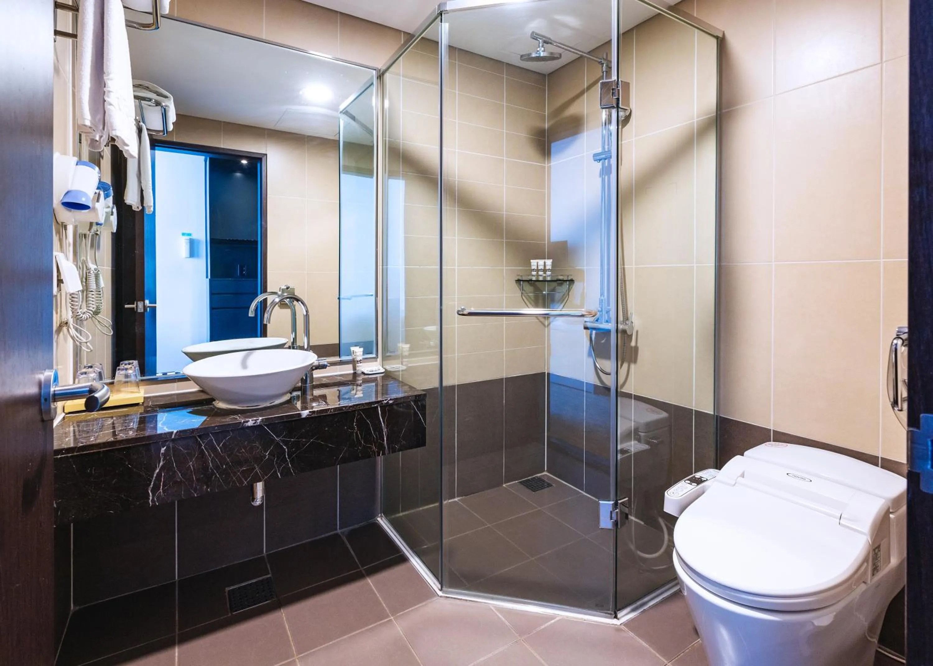 Orakai Songdo Park Hotel