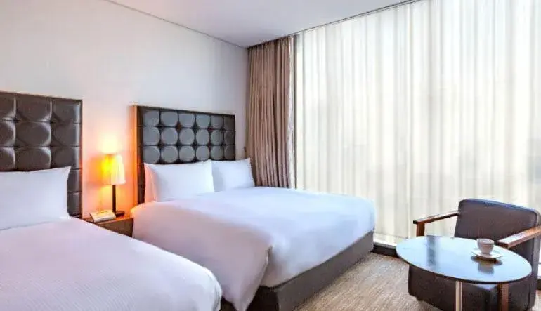 Premier Family Room (Double Bed + Double Bed) in Orakai Songdo Park Hotel Premier Family Room (Double Bed + Double Bed) in Orakai Songdo Park Hotel