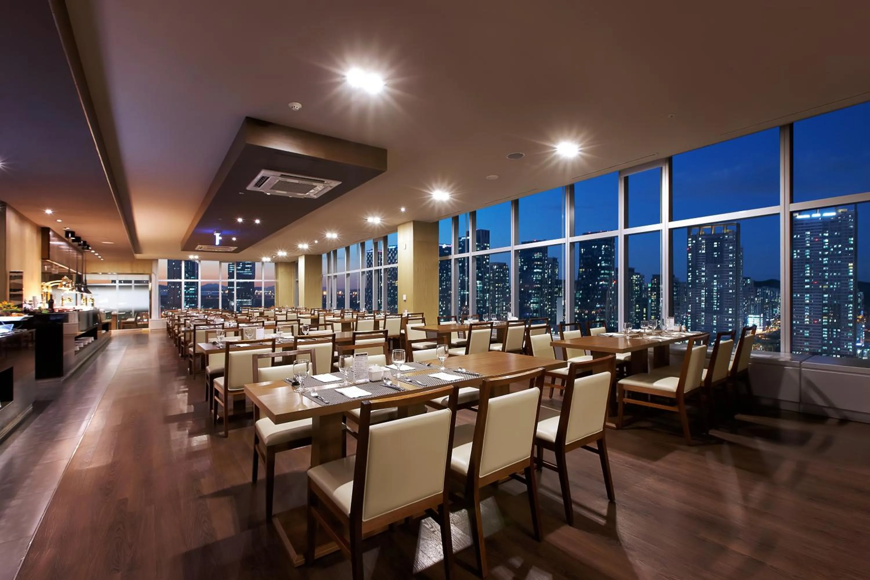 Orakai Songdo Park Hotel