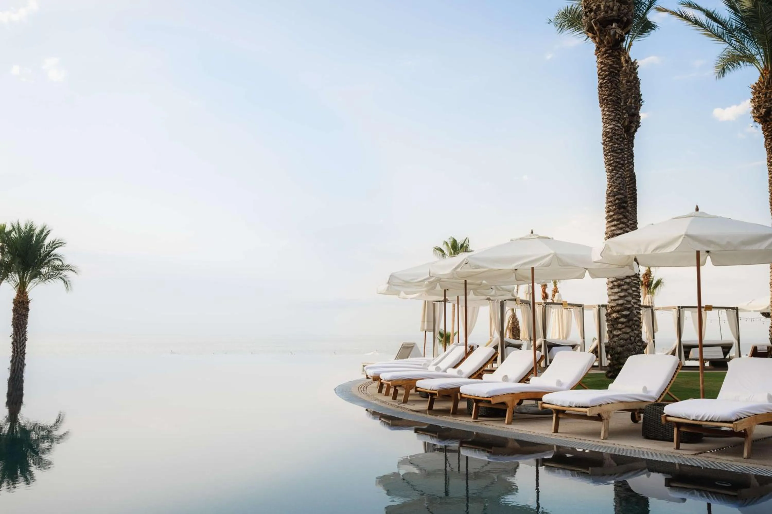 Pool view in Hilton Los Cabos