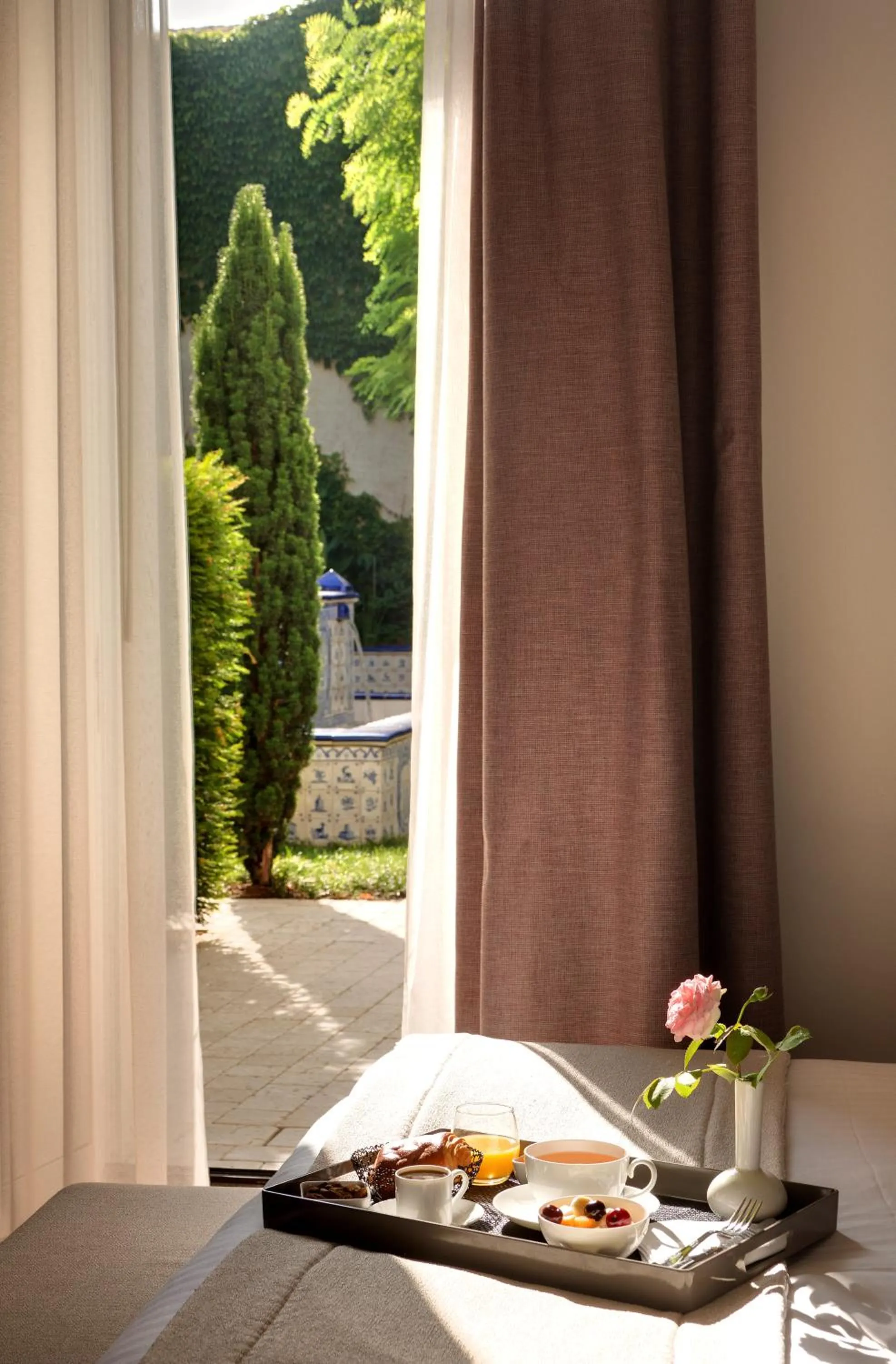 Breakfast in College des Doctrinaires, Hôtel, Résidence et SPA
