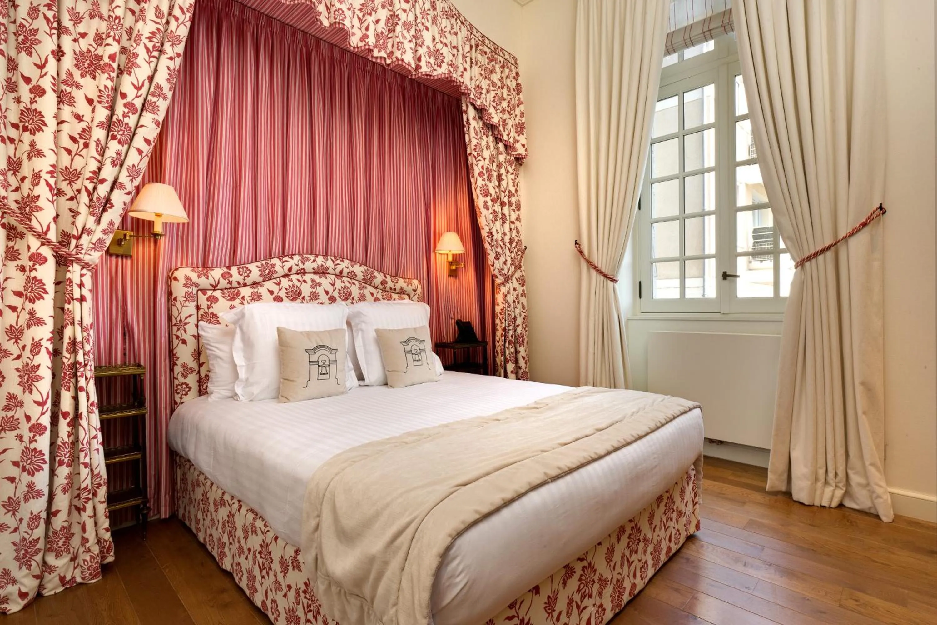 Photo of the whole room, Bed in College des Doctrinaires, Hôtel, Résidence et SPA