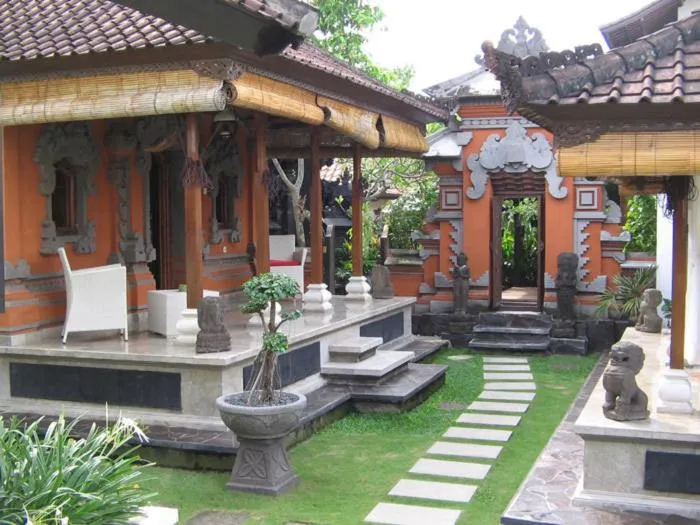 Decorative detail in Puri Ayu