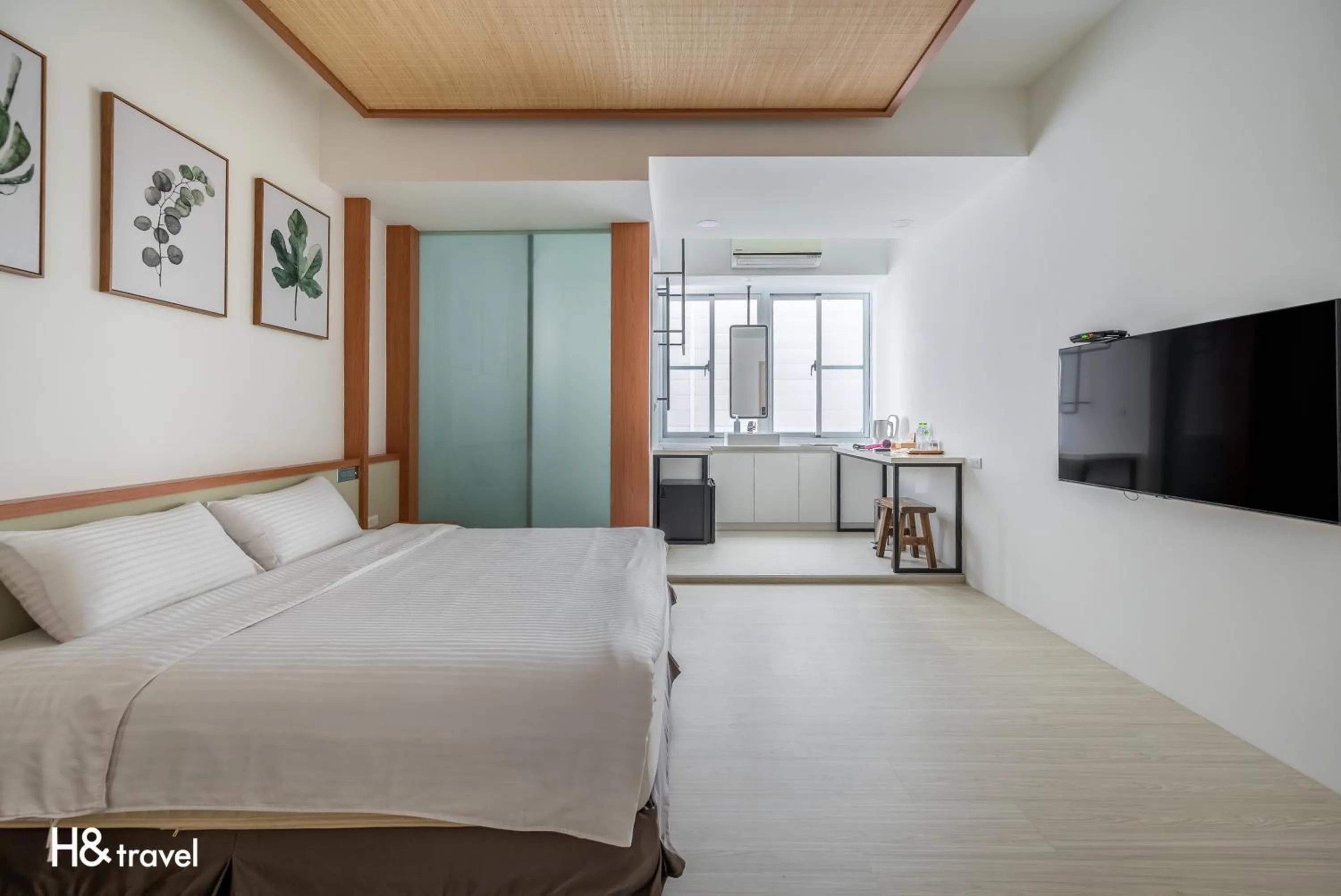 Decorative detail, Bed in Taitung Spring Homestay B&B