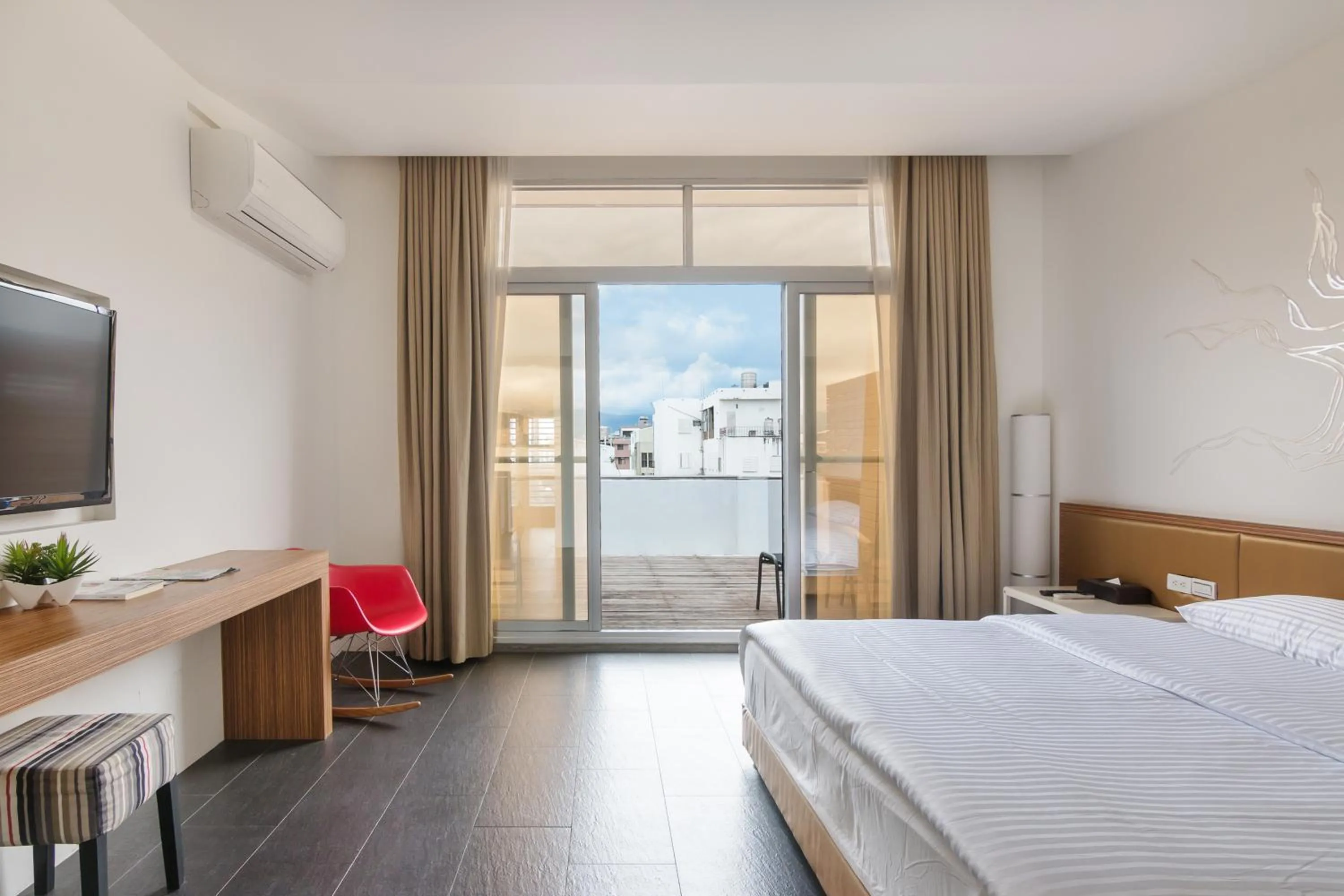 Spring, Bed in Taitung Spring Homestay B&B