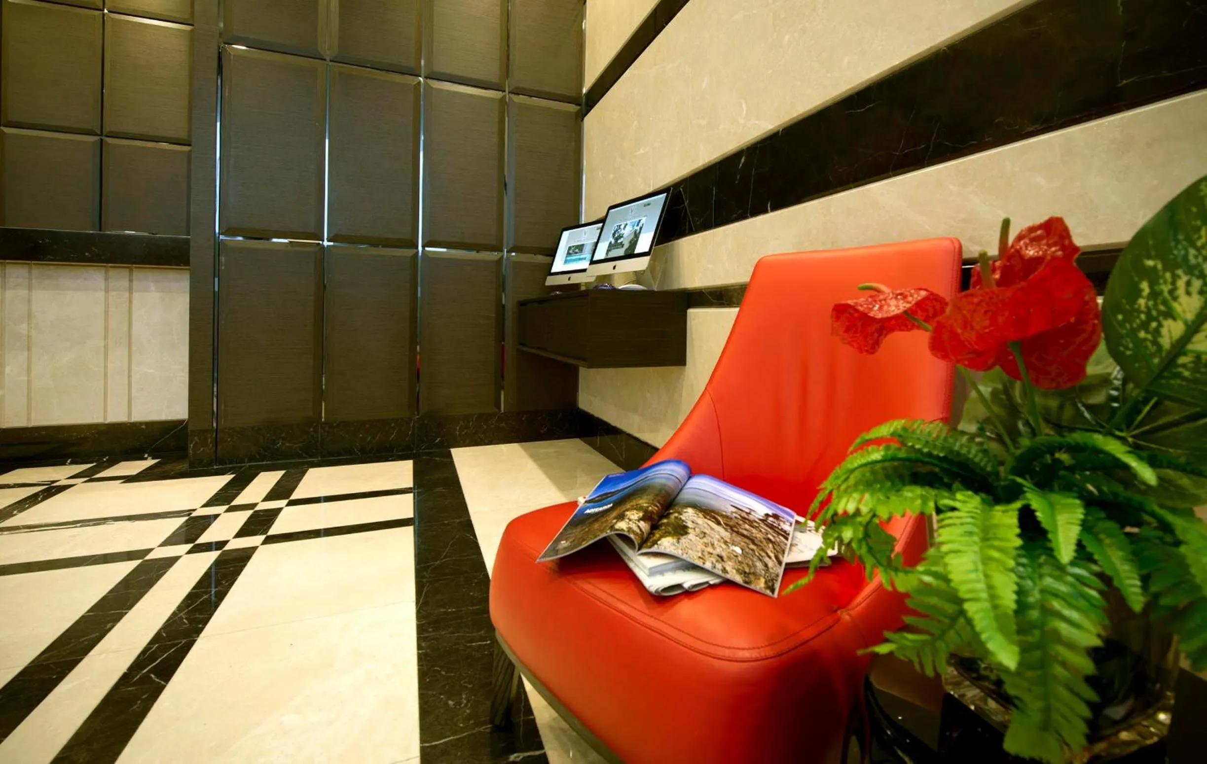 Lobby or reception in V Hotel Bencoolen