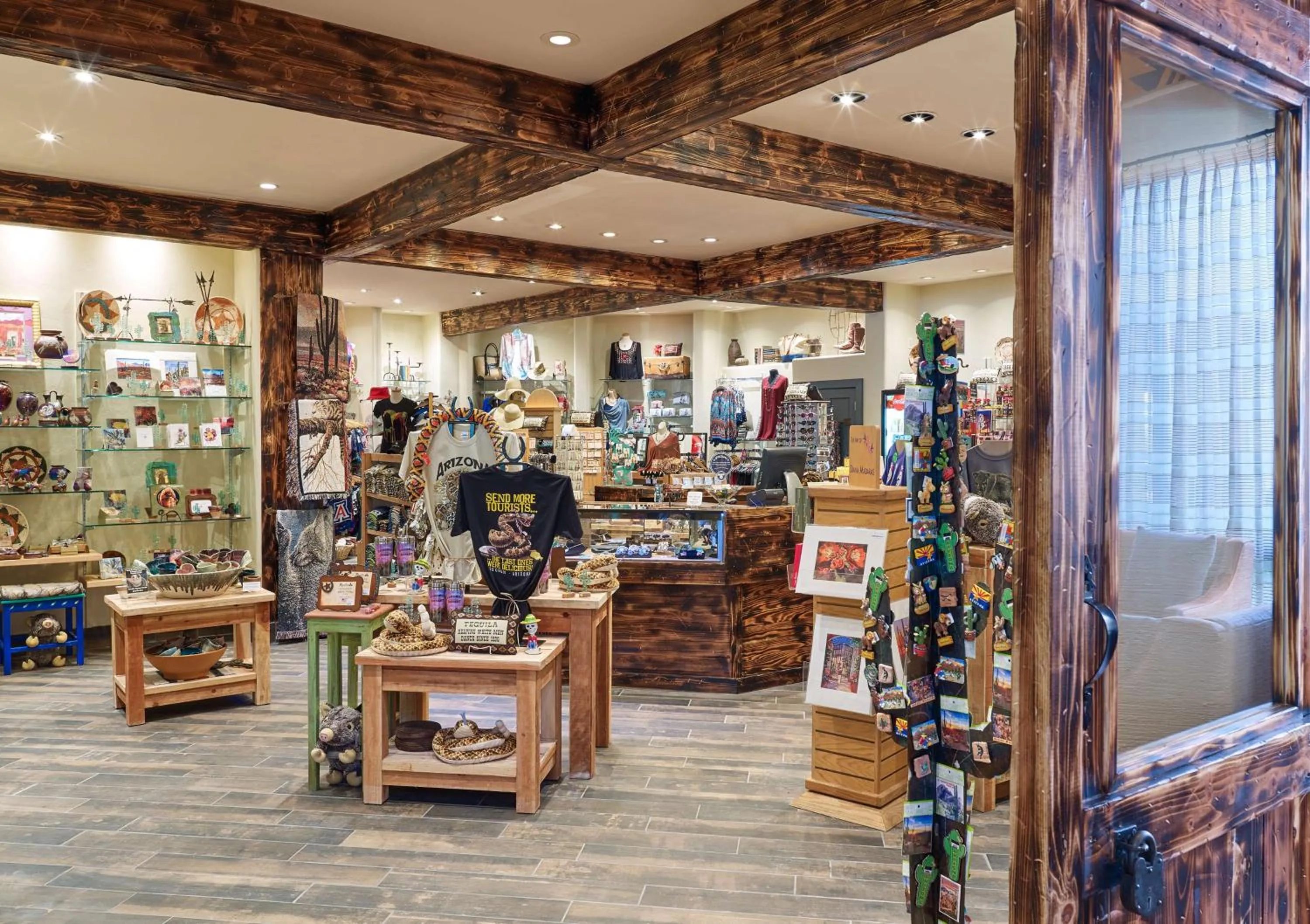 On-site shops in El Conquistador Tucson, A Hilton Resort