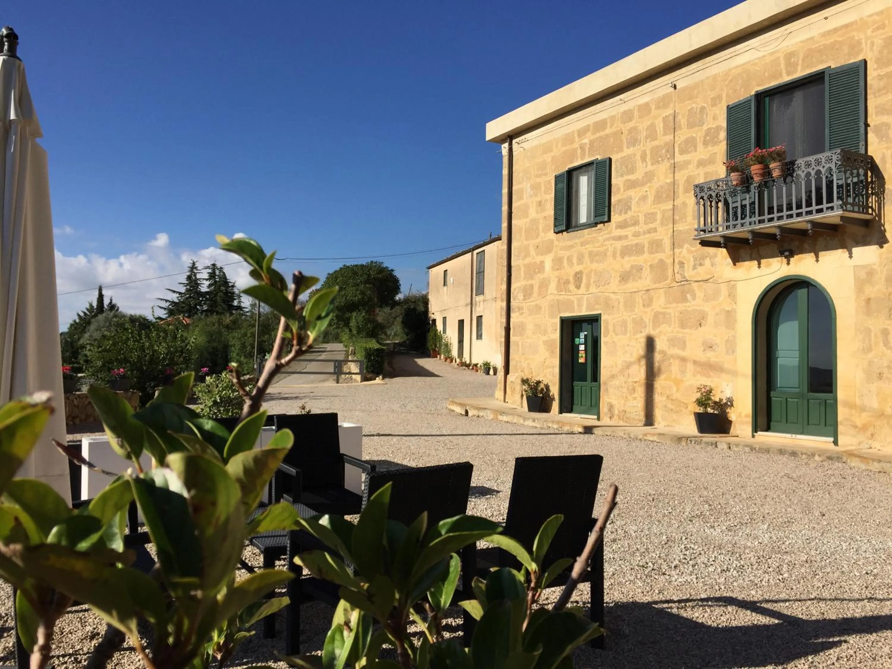 Facade/entrance in La Casa del Poeta Enna - Pergusa