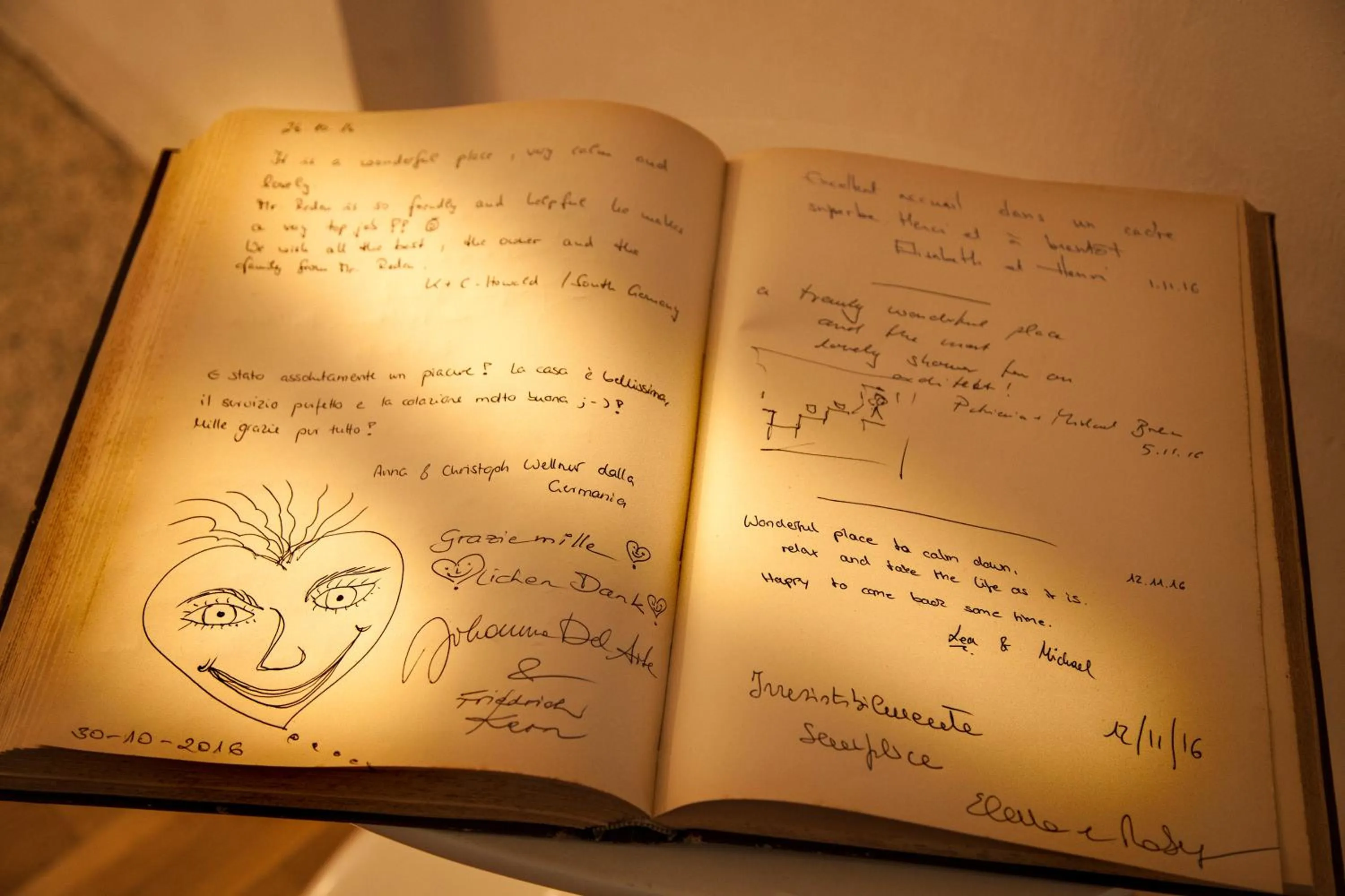 Decorative detail in La Casa del Poeta Enna - Pergusa