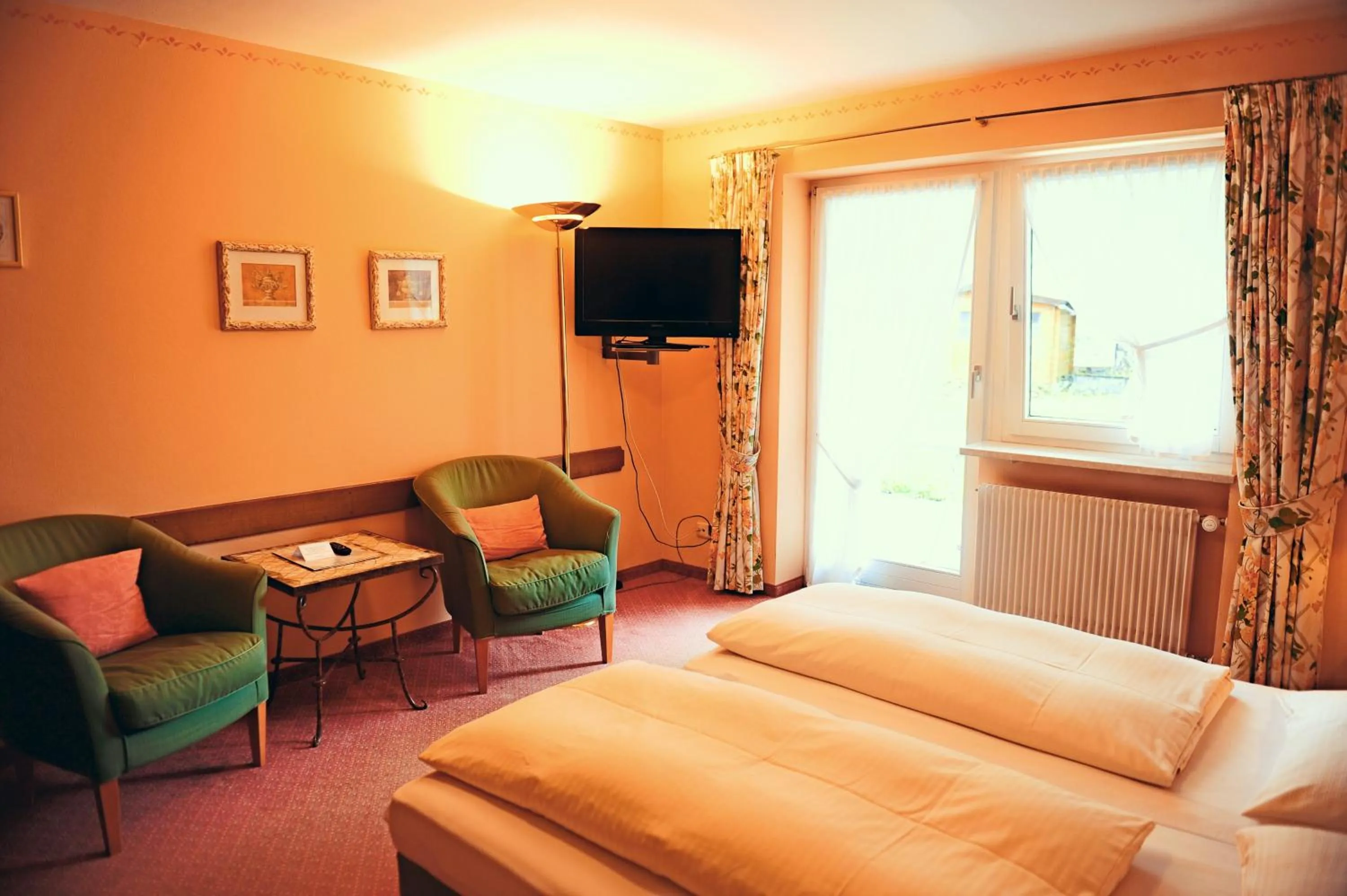 Photo of the whole room, Bed in Hotel Kienberger Hof