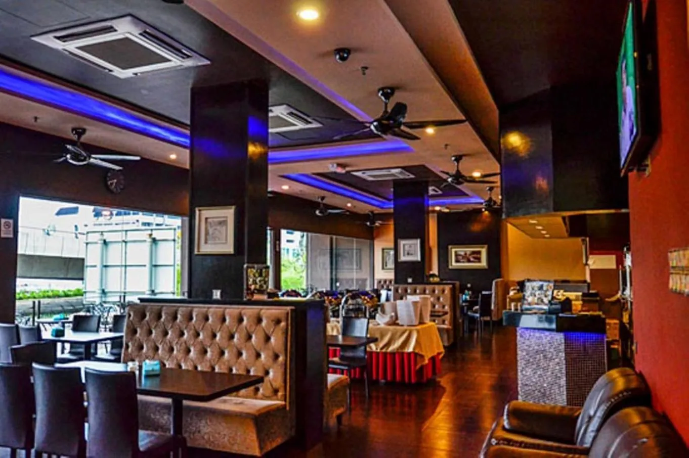 Food and drinks in Hotel Valenza