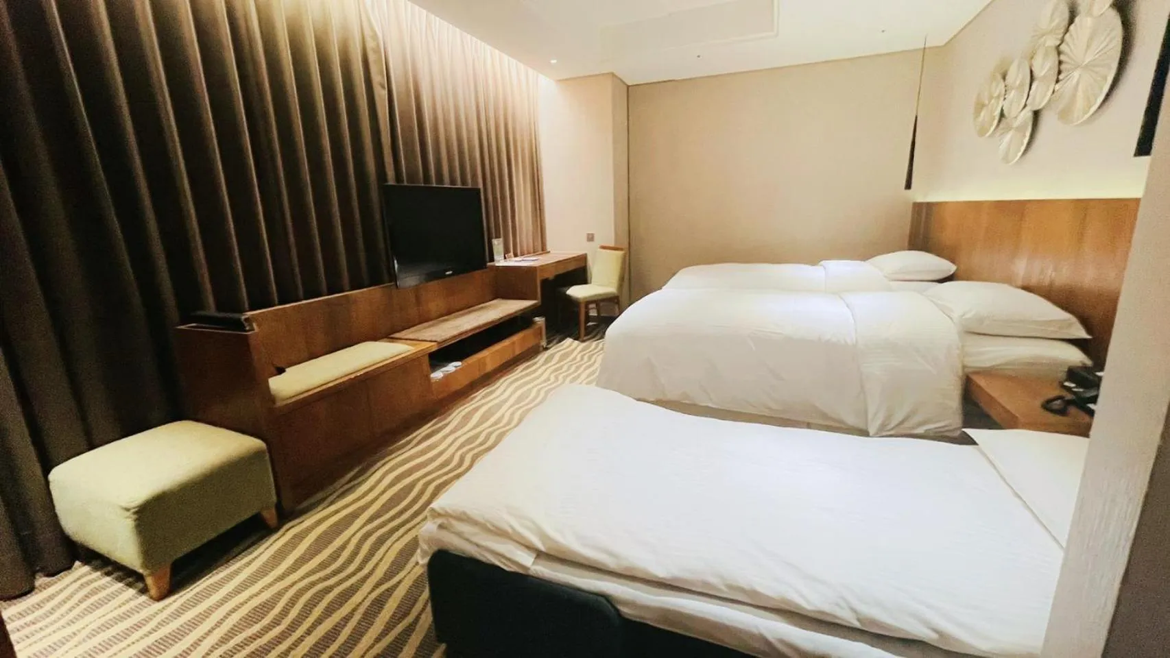 Bed in Green World JianPei