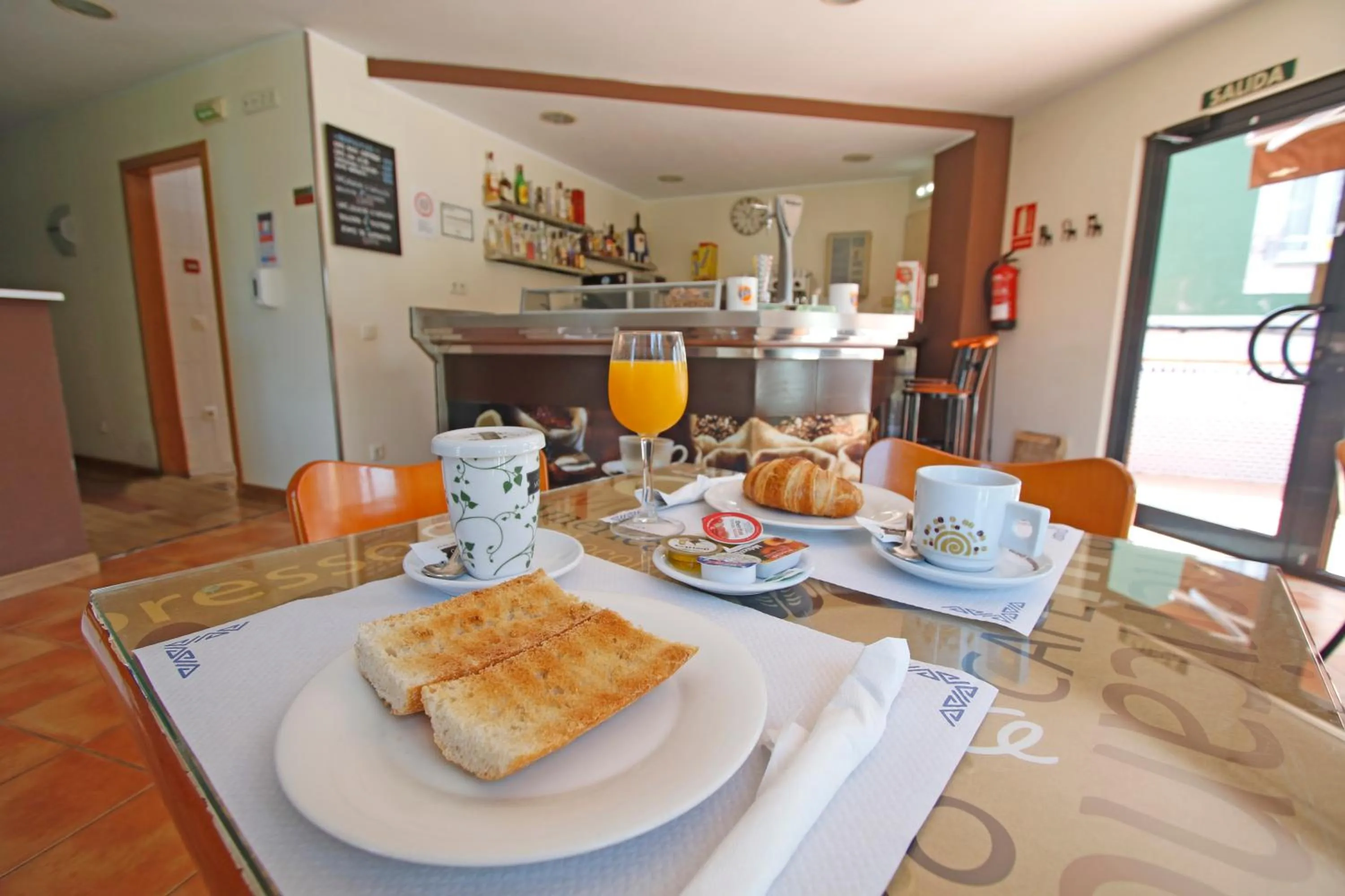 Breakfast in Villa de Colunga