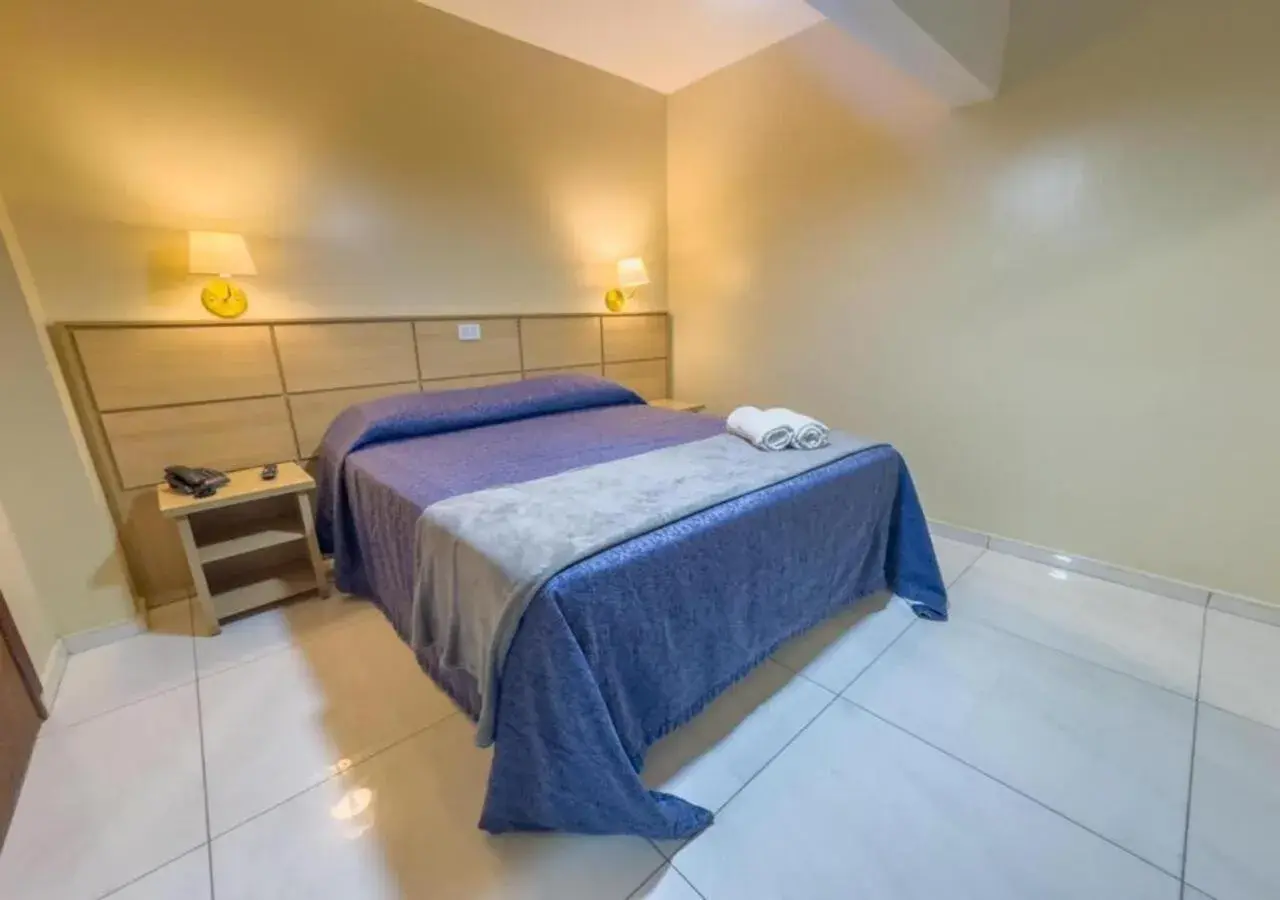 Budget Double Room in Hotel Euro Suíte Campos do Jordão By Nacional Inn - A 800 metros da Vila Capivari Budget Double Room in Hotel Euro Suíte Campos do Jordão By Nacional Inn - A 800 metros da Vila Capivari