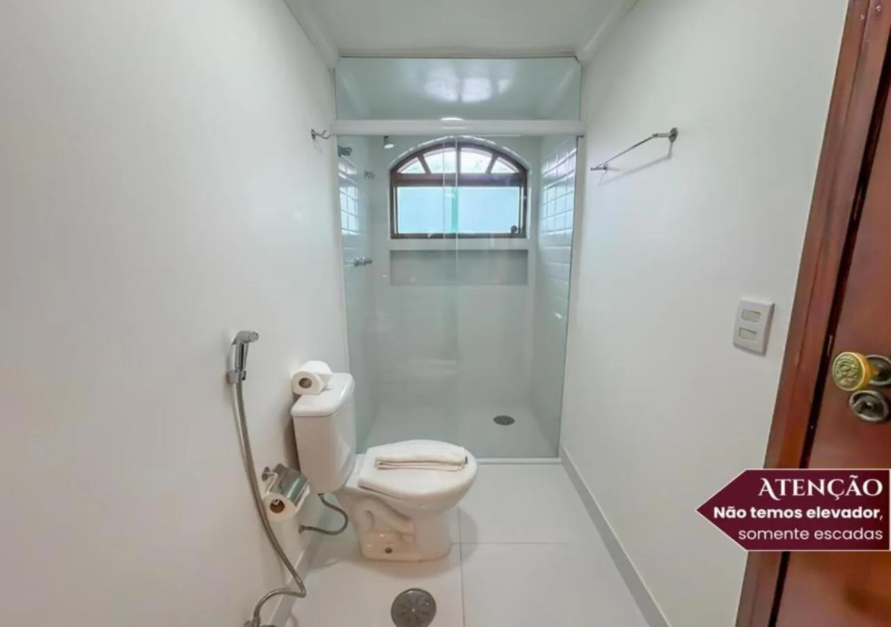 Bathroom in Hotel Euro Suíte Campos do Jordão By Nacional Inn - A 800 metros da Vila Capivari