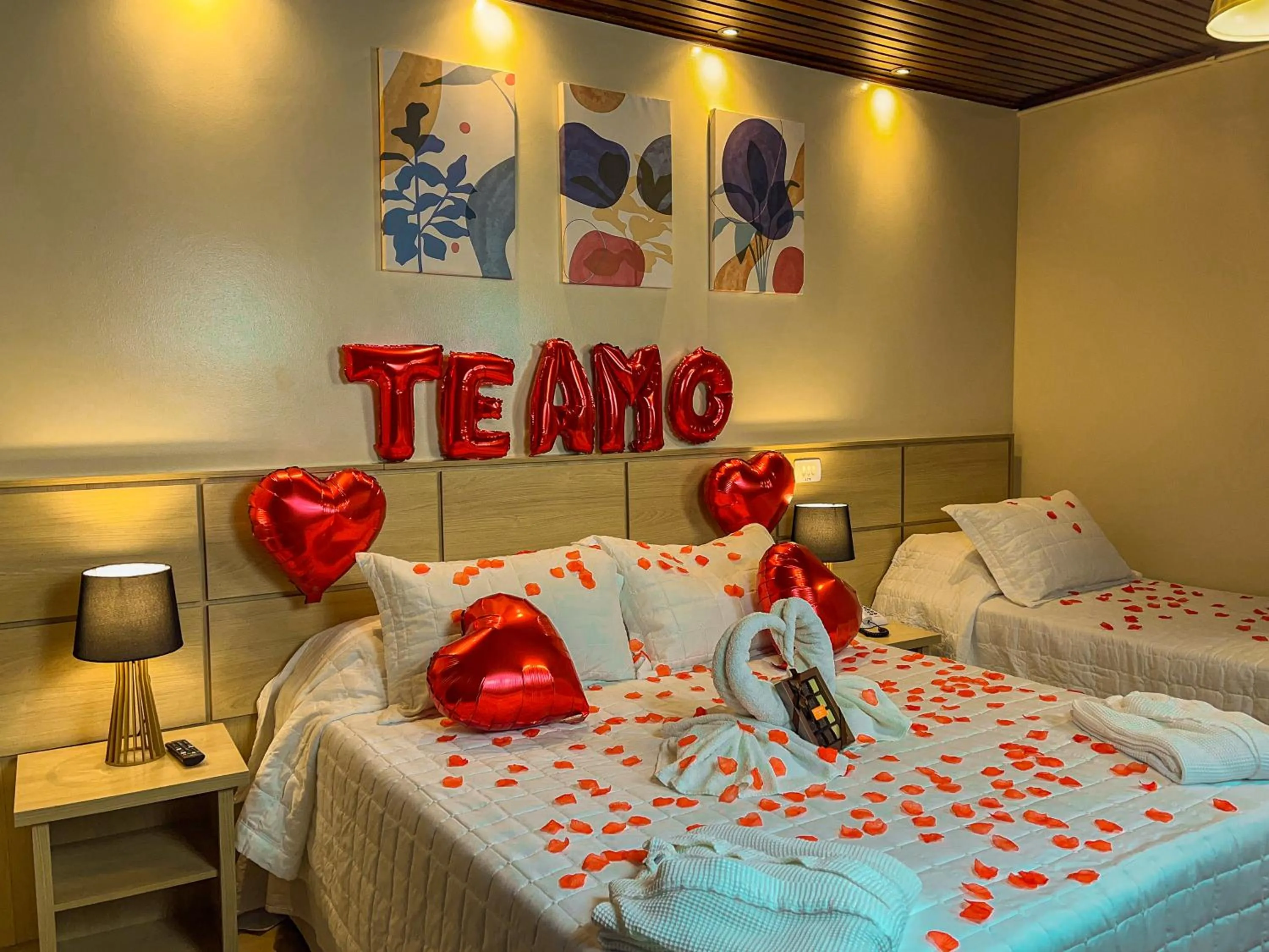 Decorative detail, Bed in Hotel Euro Suíte Campos do Jordão By Nacional Inn - A 800 metros da Vila Capivari