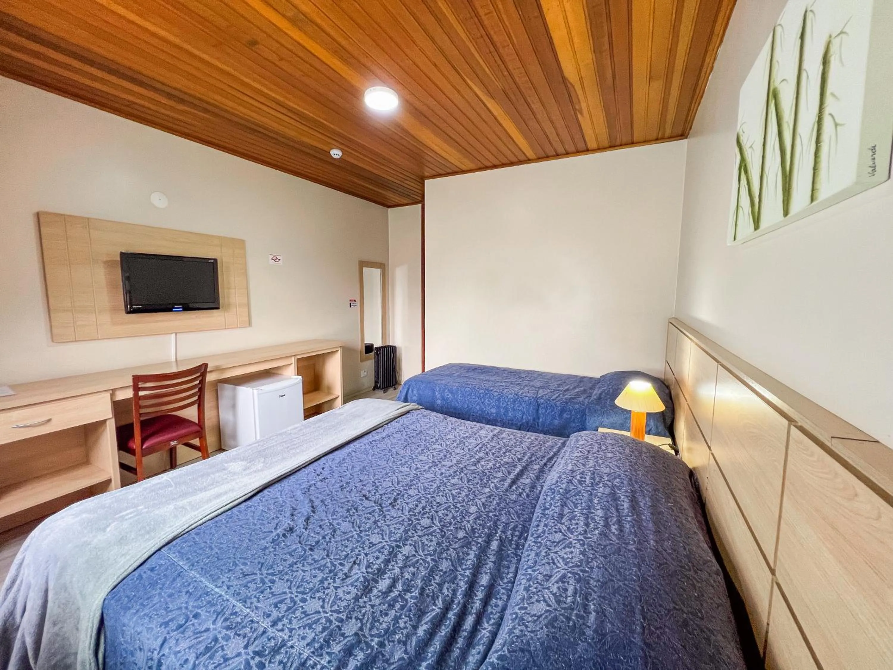 Bed in Hotel Euro Suíte Campos do Jordão By Nacional Inn - A 800 metros da Vila Capivari