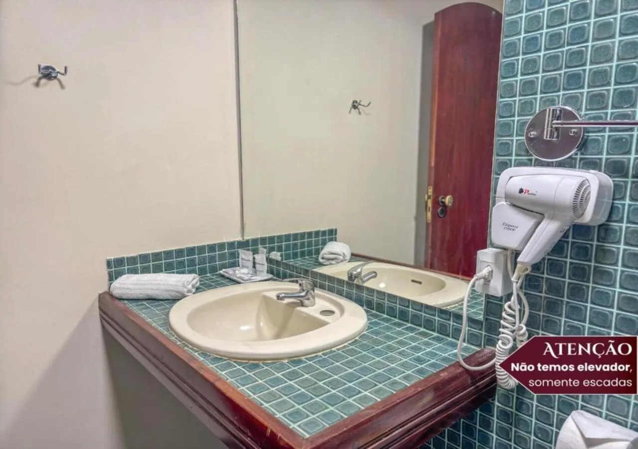 Bathroom in Hotel Euro Suíte Campos do Jordão By Nacional Inn - A 800 metros da Vila Capivari