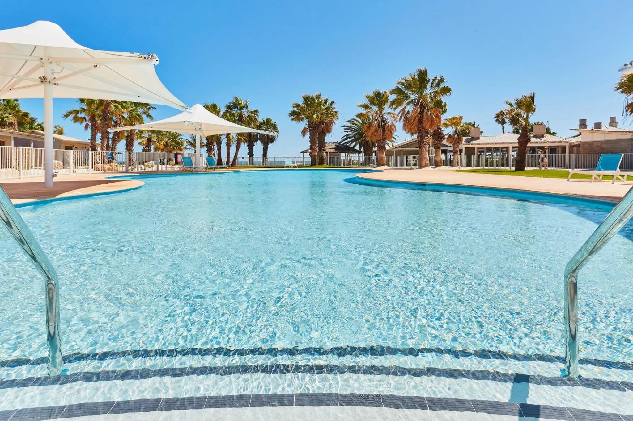 Swimming pool in RAC Monkey Mia Dolphin Resort