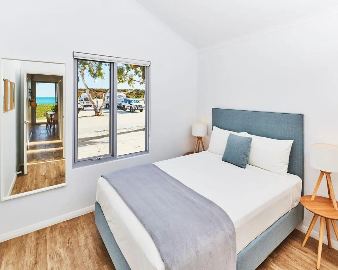 Bedroom, Bed in RAC Monkey Mia Dolphin Resort