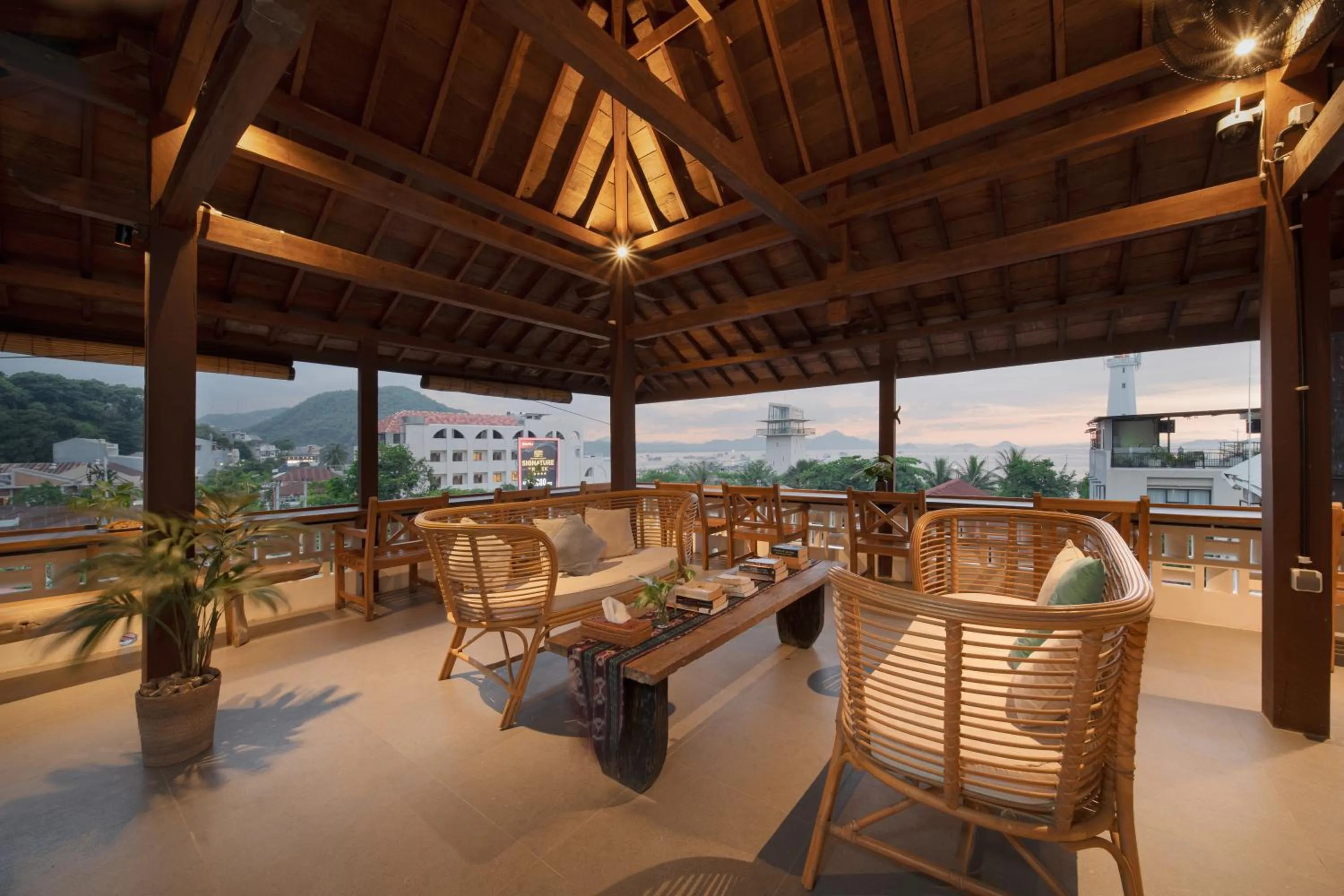 Patio in Green Hill Boutique Hotel