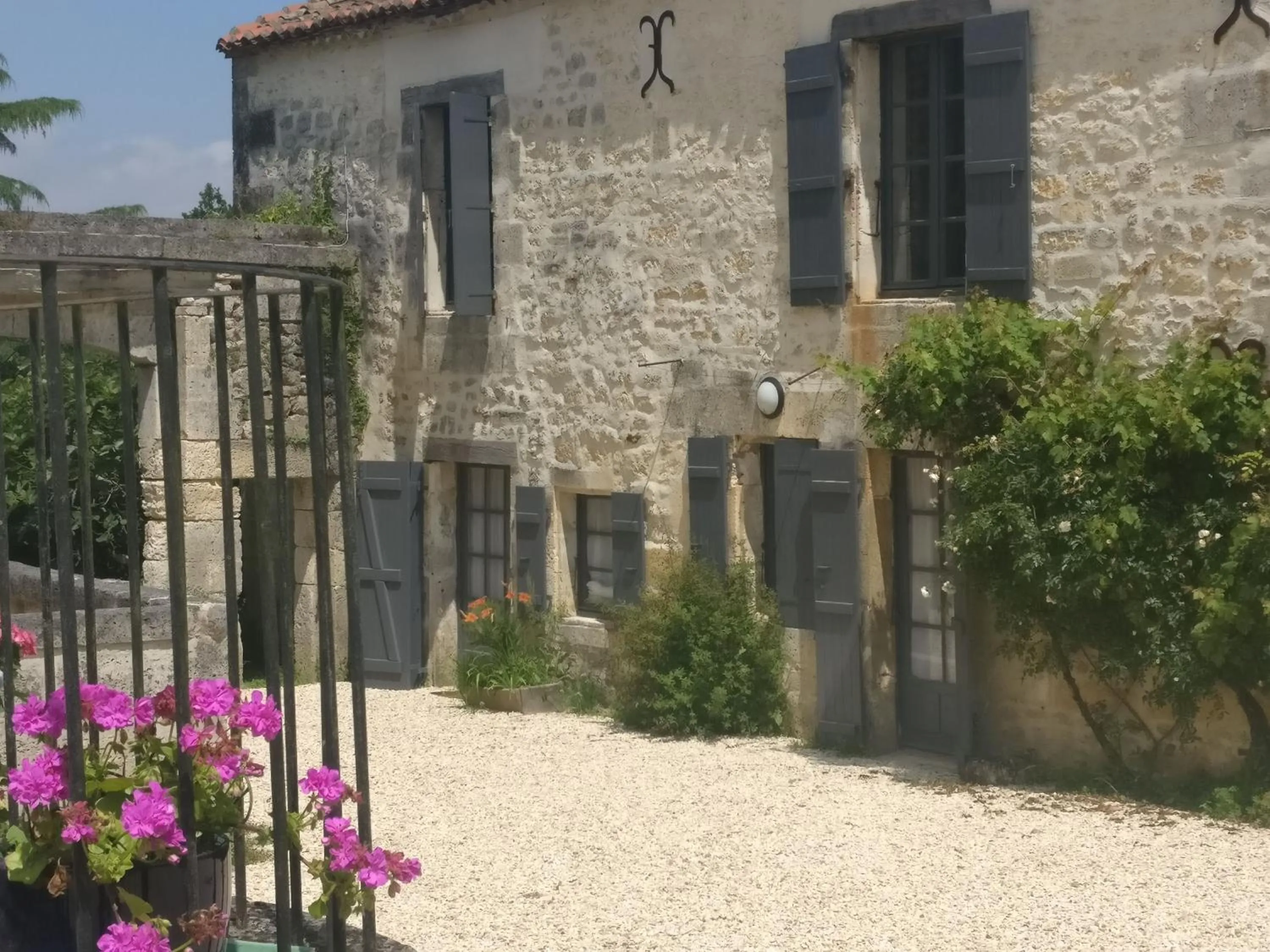 Property building in Montboulard