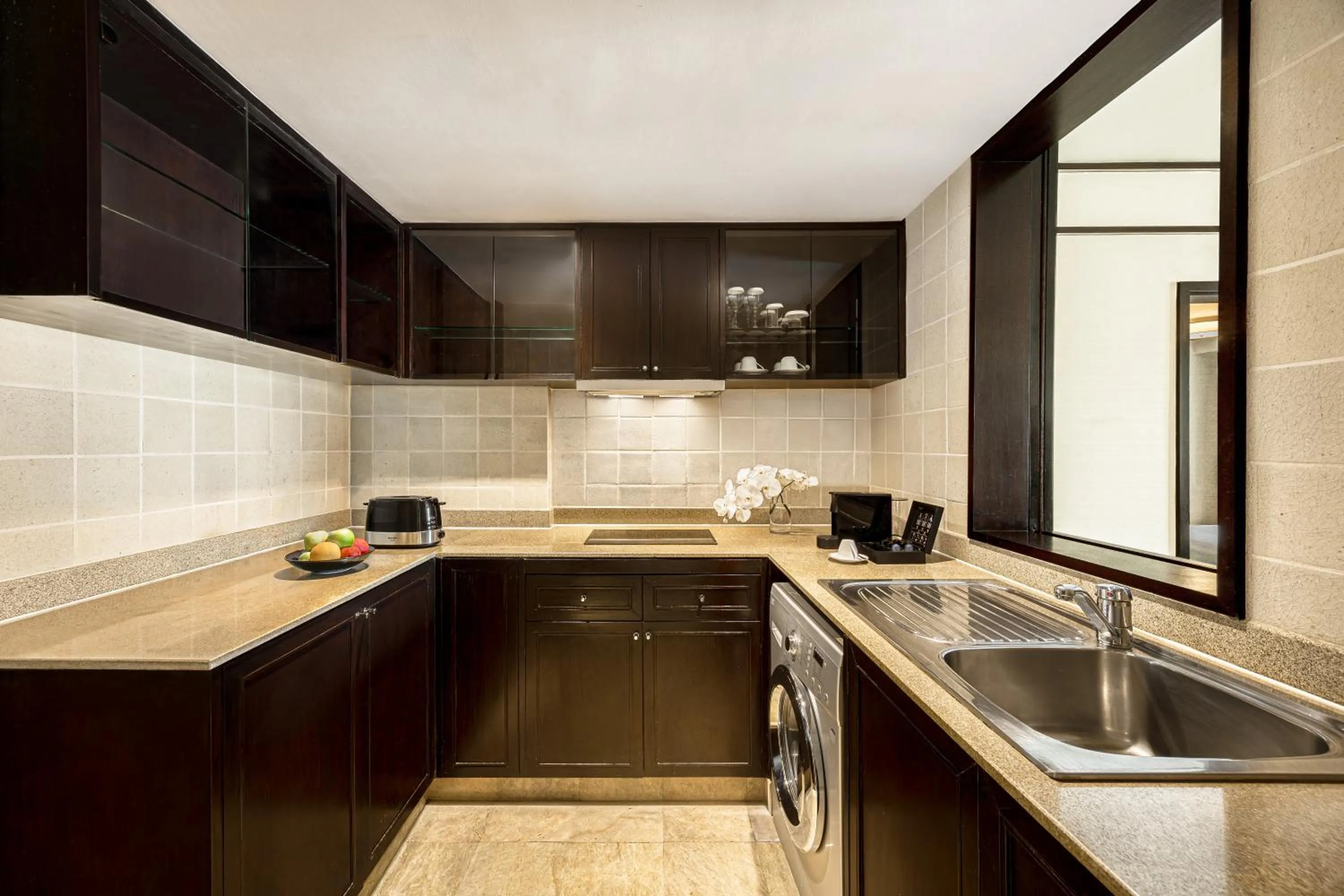 Kitchen or kitchenette in Conrad Bangkok Residences