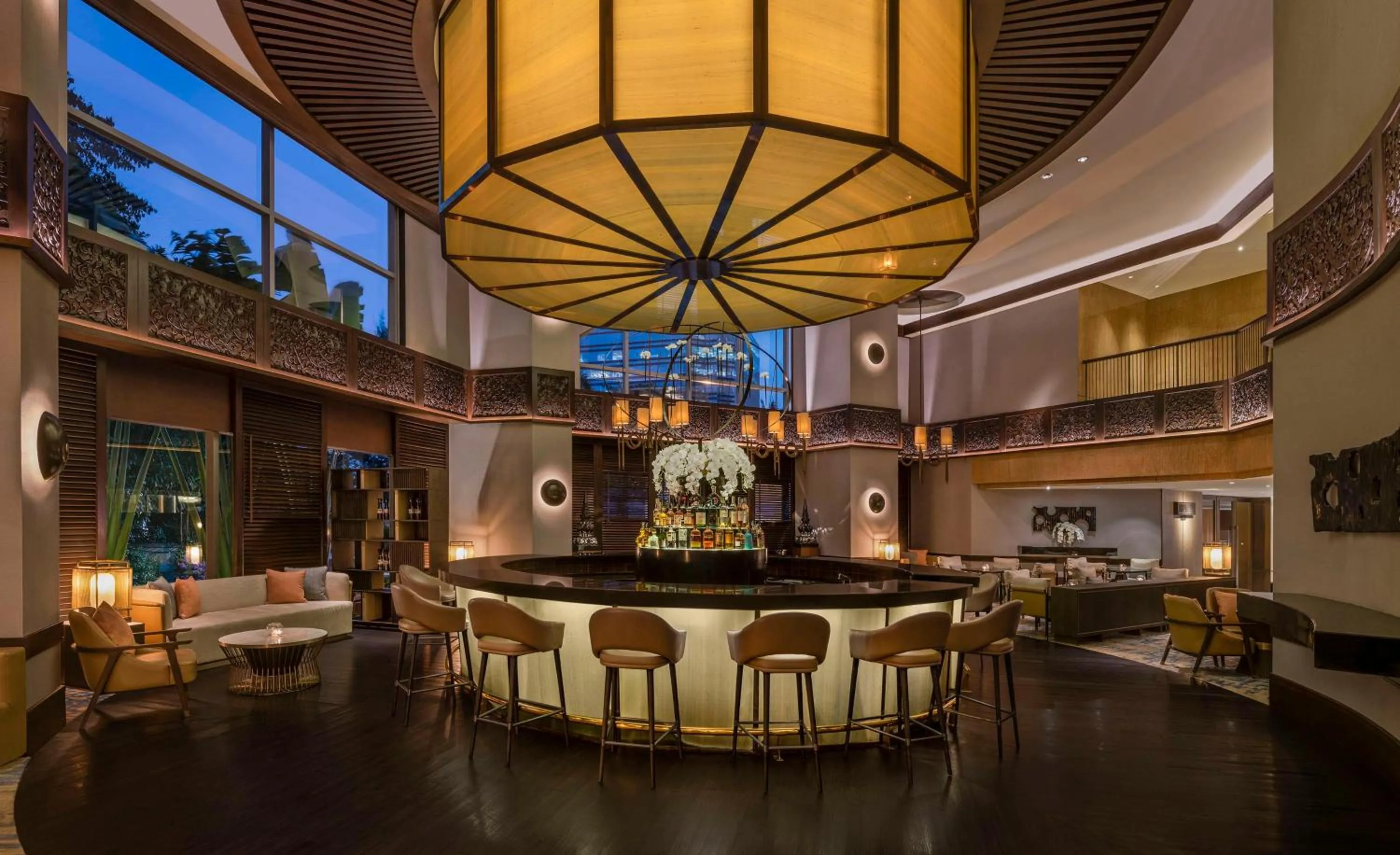 Lounge or bar in Conrad Bangkok Residences