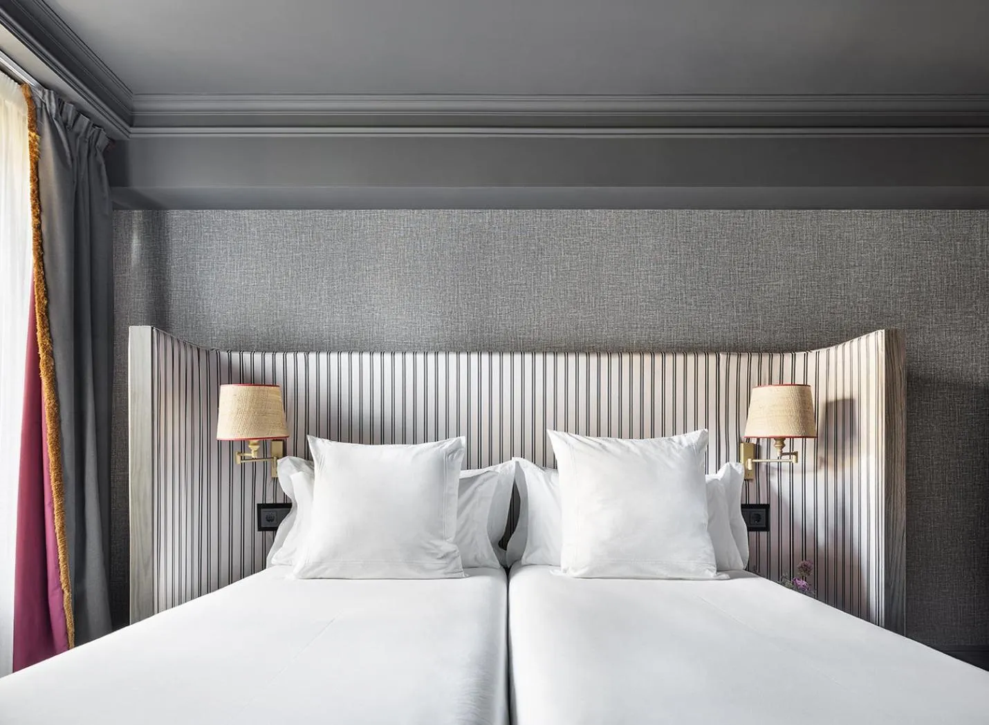 Bed in One Shot Luchana