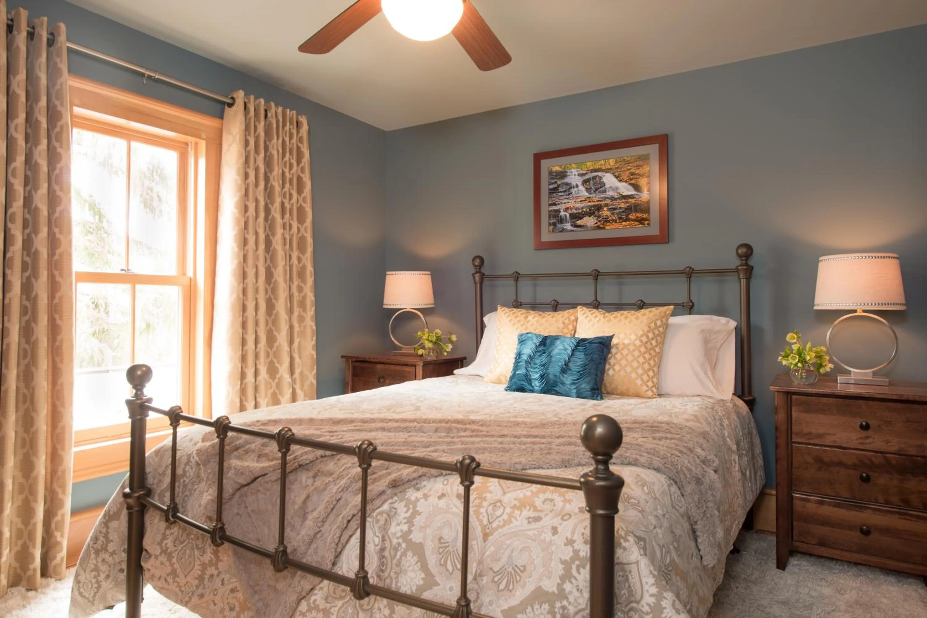 Bedroom, Bed in Gothic Eves Inn and Spa Bed and Breakfast