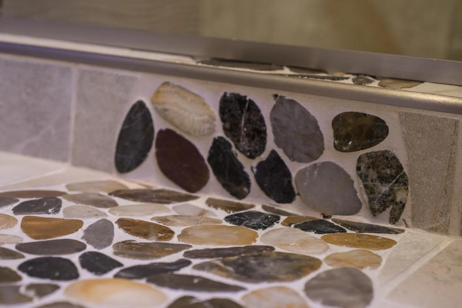 Shower in Gothic Eves Inn and Spa Bed and Breakfast