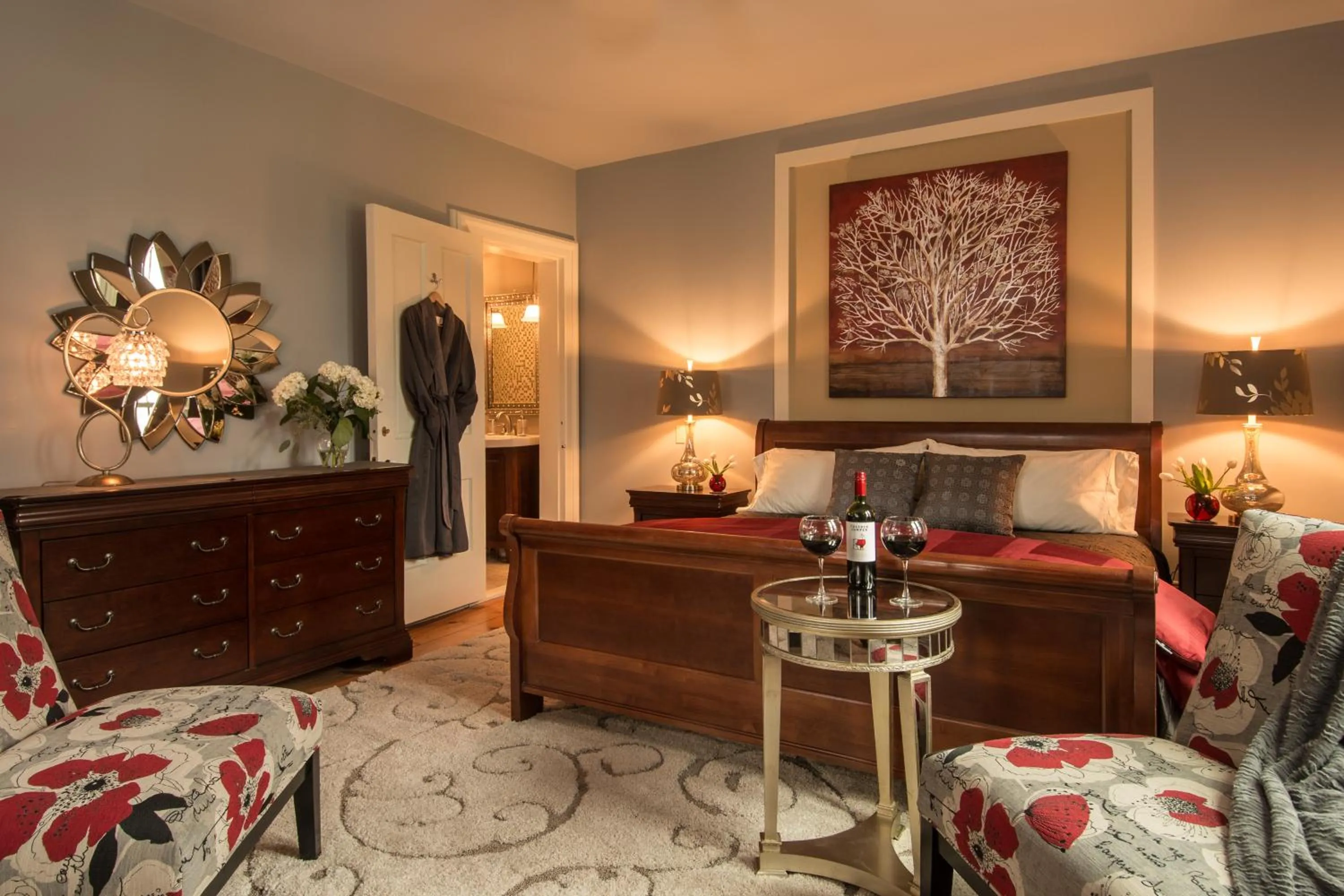 Seating area in Gothic Eves Inn and Spa Bed and Breakfast