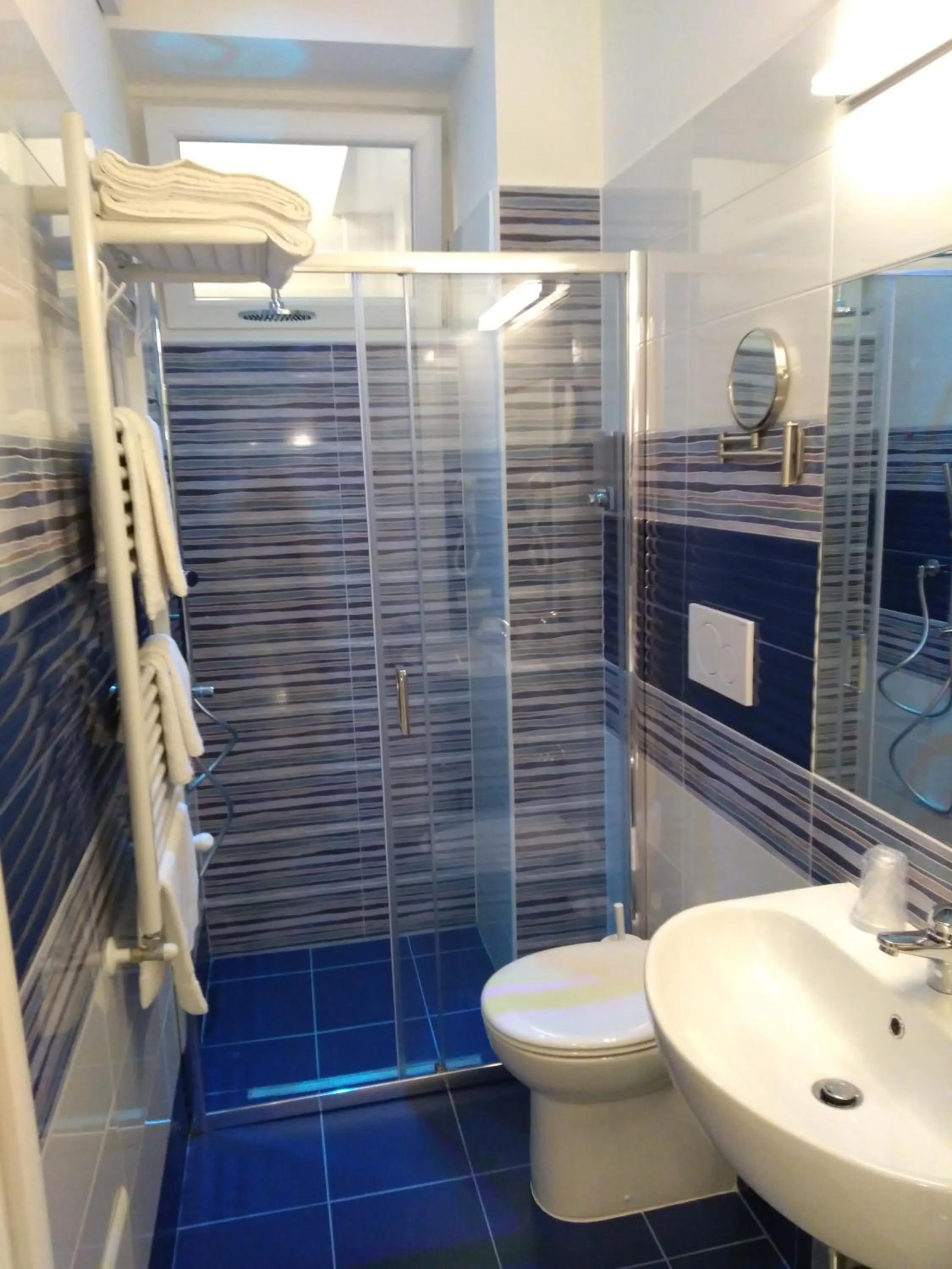 Shower in Casa Teresa Bed & Breakfast