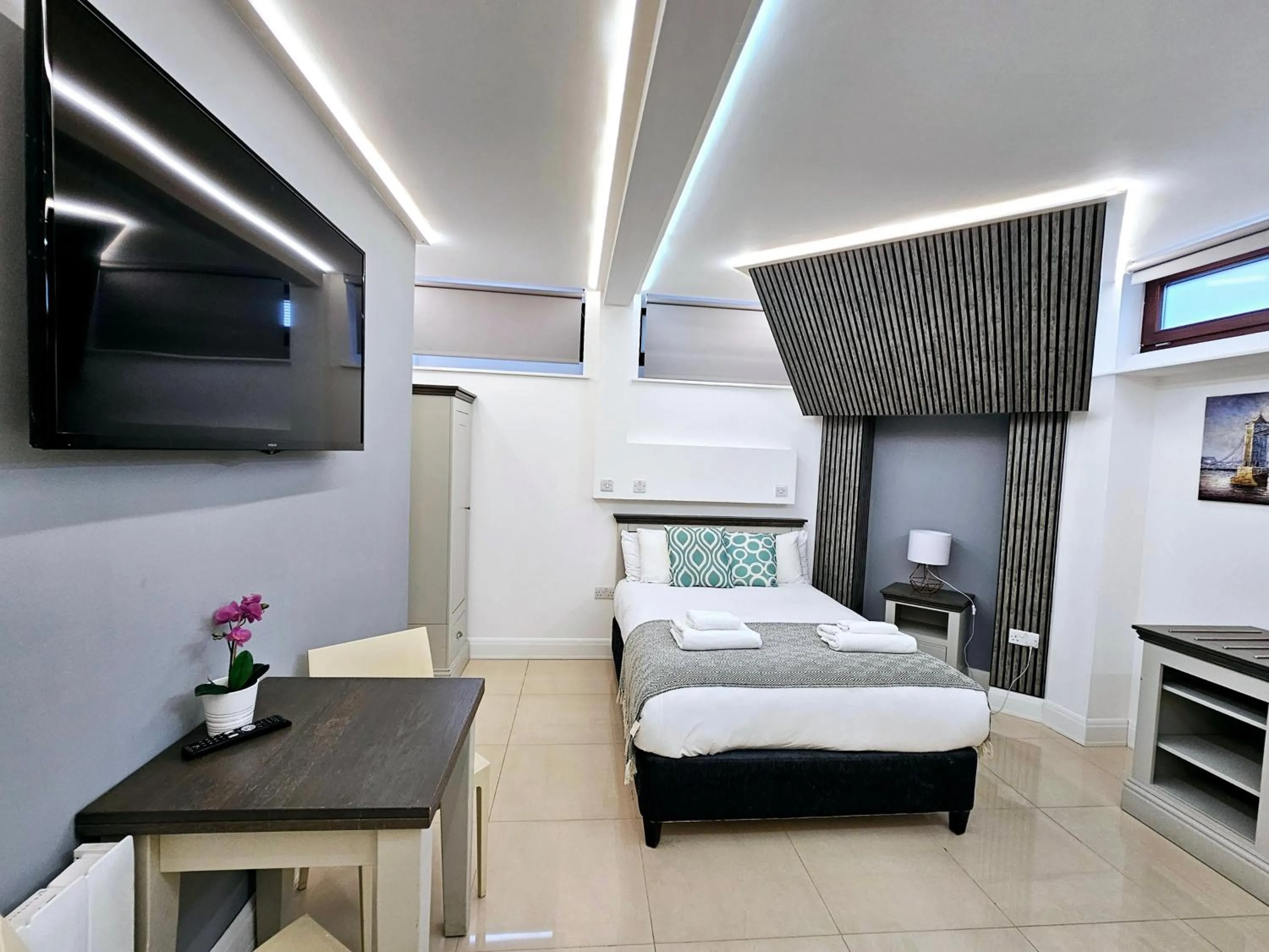 View (from property/room), Bed in London Stay Apartments