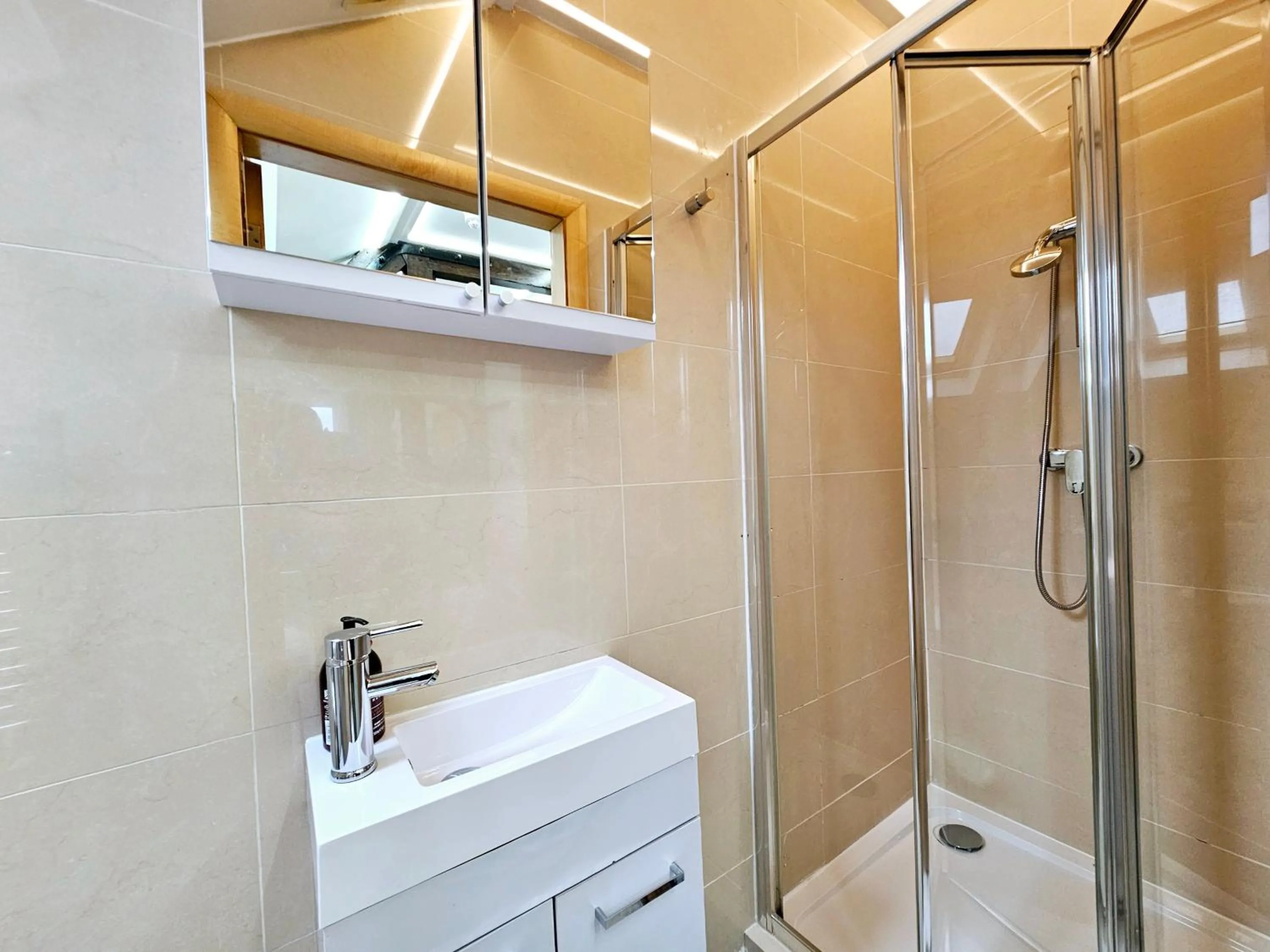 Bathroom in London Stay Apartments