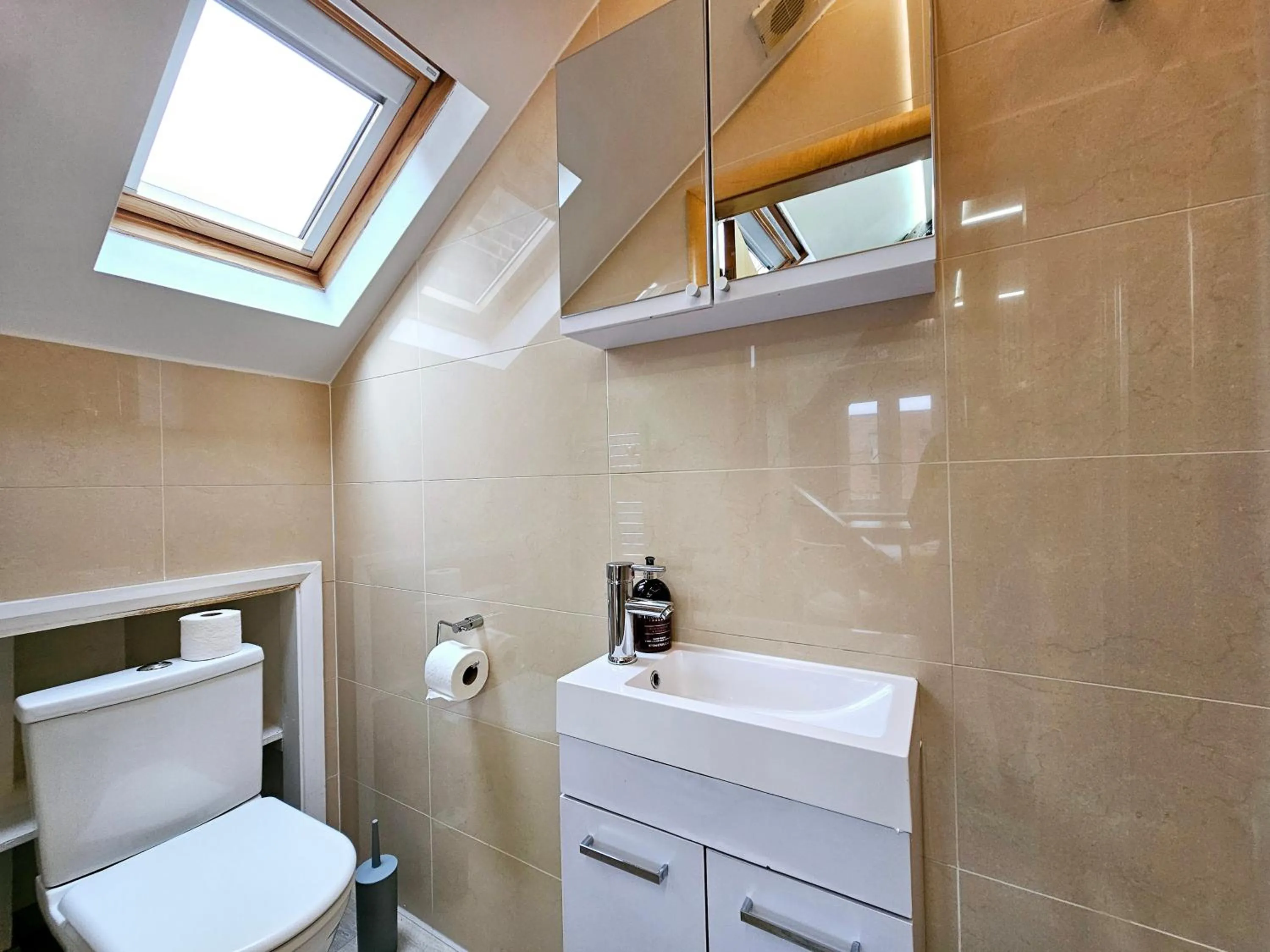 Bathroom in London Stay Apartments