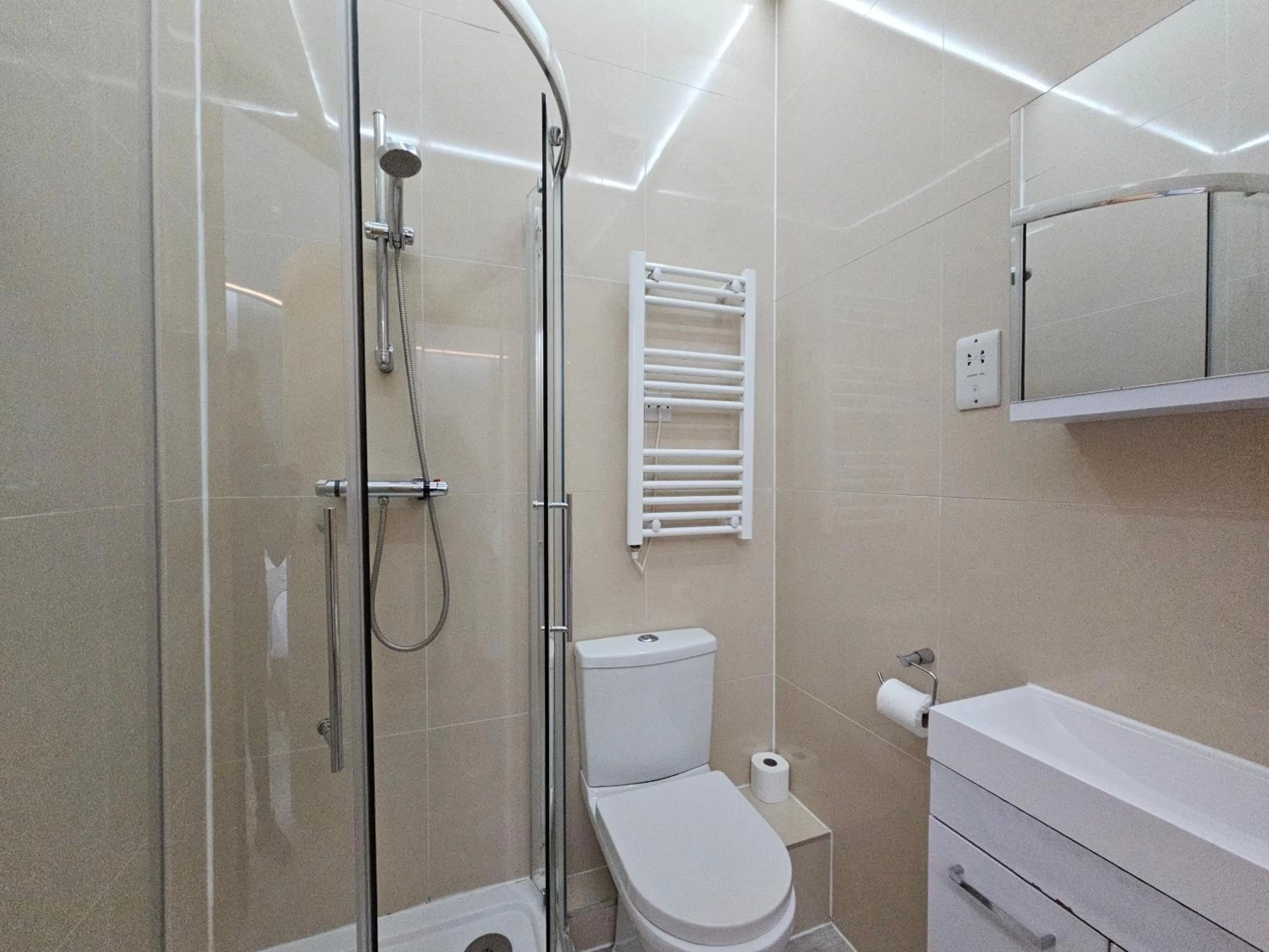 Bathroom in London Stay Apartments