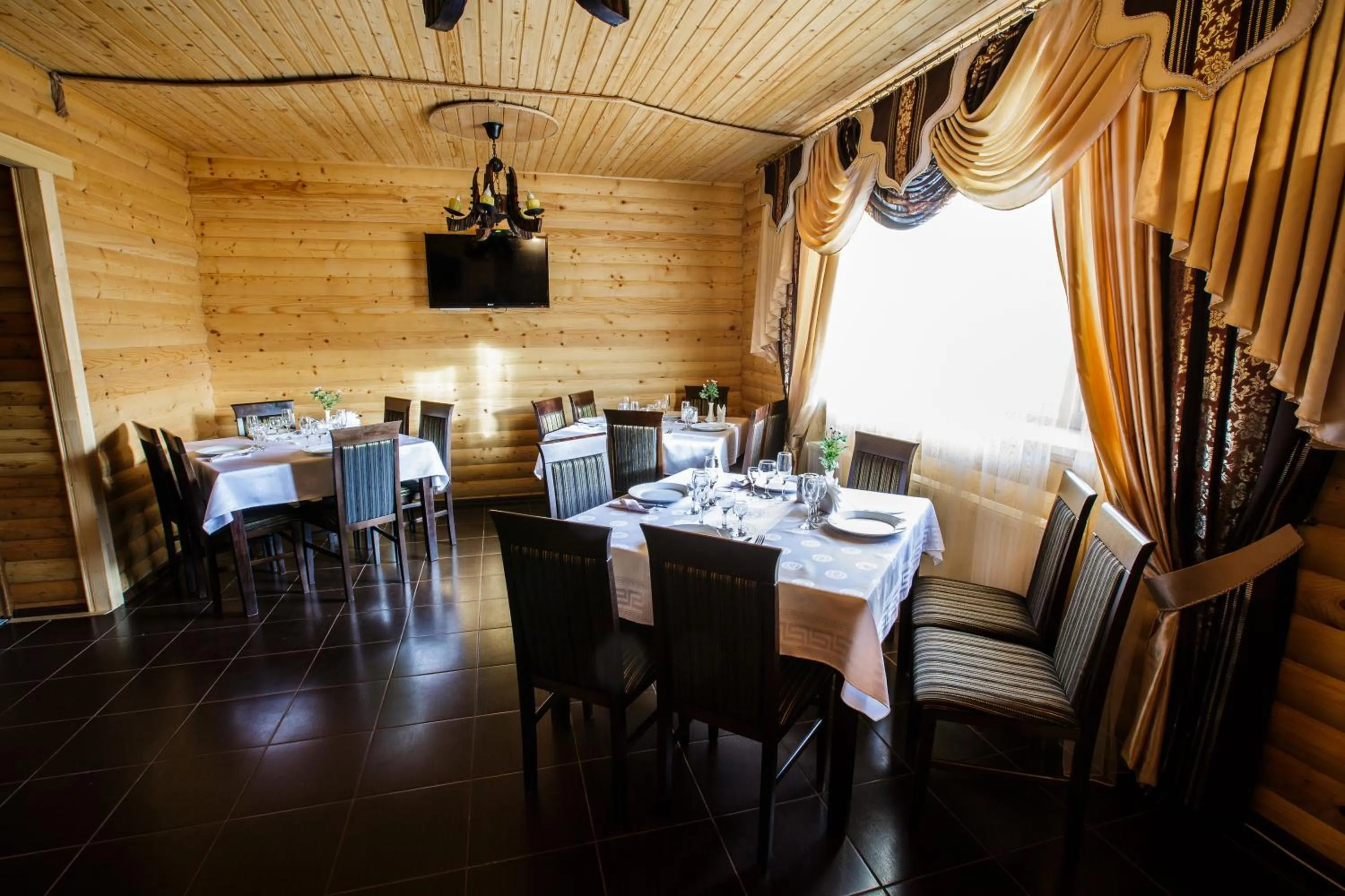Restaurant/places to eat in Anastasiya GOLD