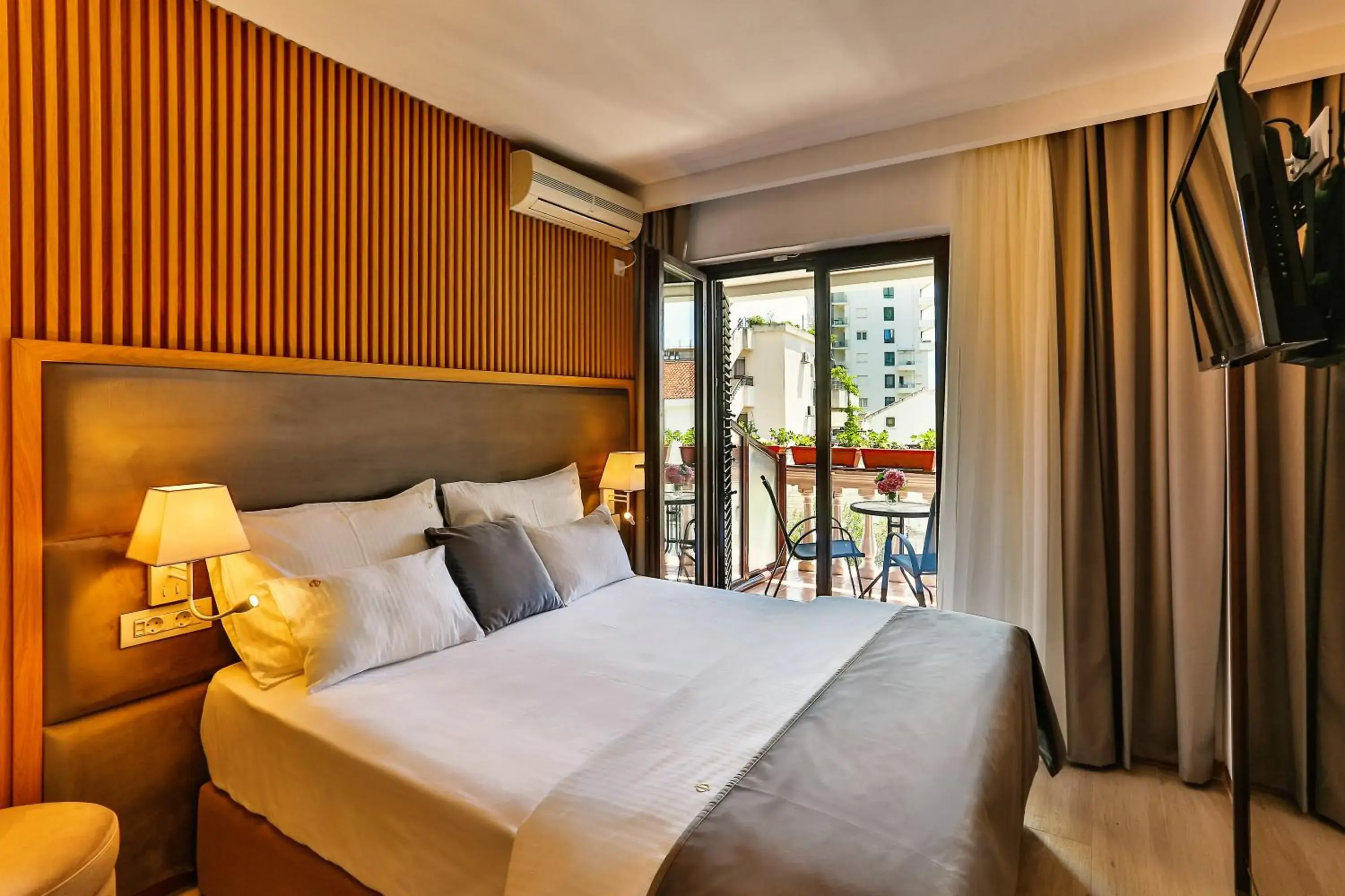 Family Suite in Villa Dvor Kornic Family Suite in Villa Dvor Kornic