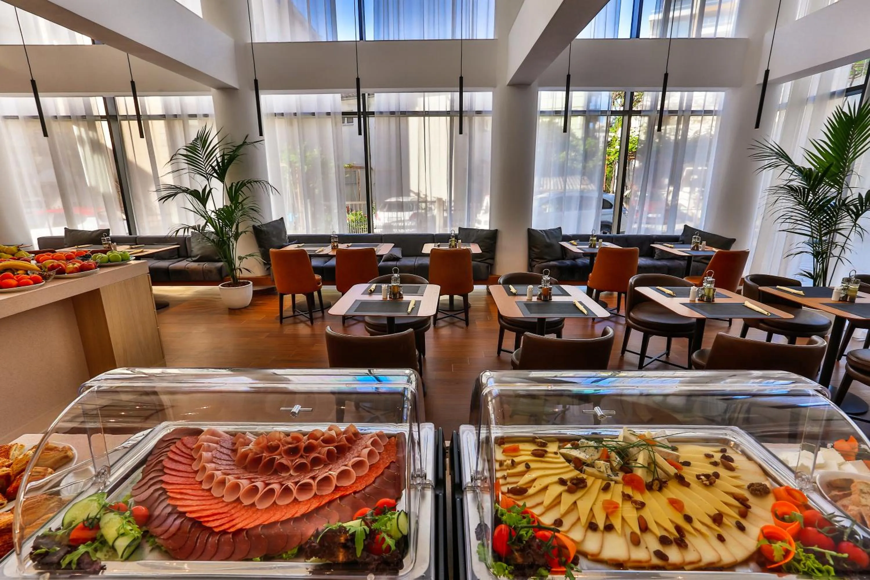 Restaurant/places to eat in Villa Dvor Kornic